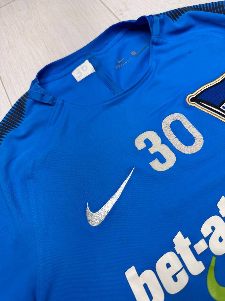 Nike Nike 2017-18 Hertha Berlin Player Jersey Training Pre-match Size US M / EU 48-50 / 2 - 6 Thumbnail