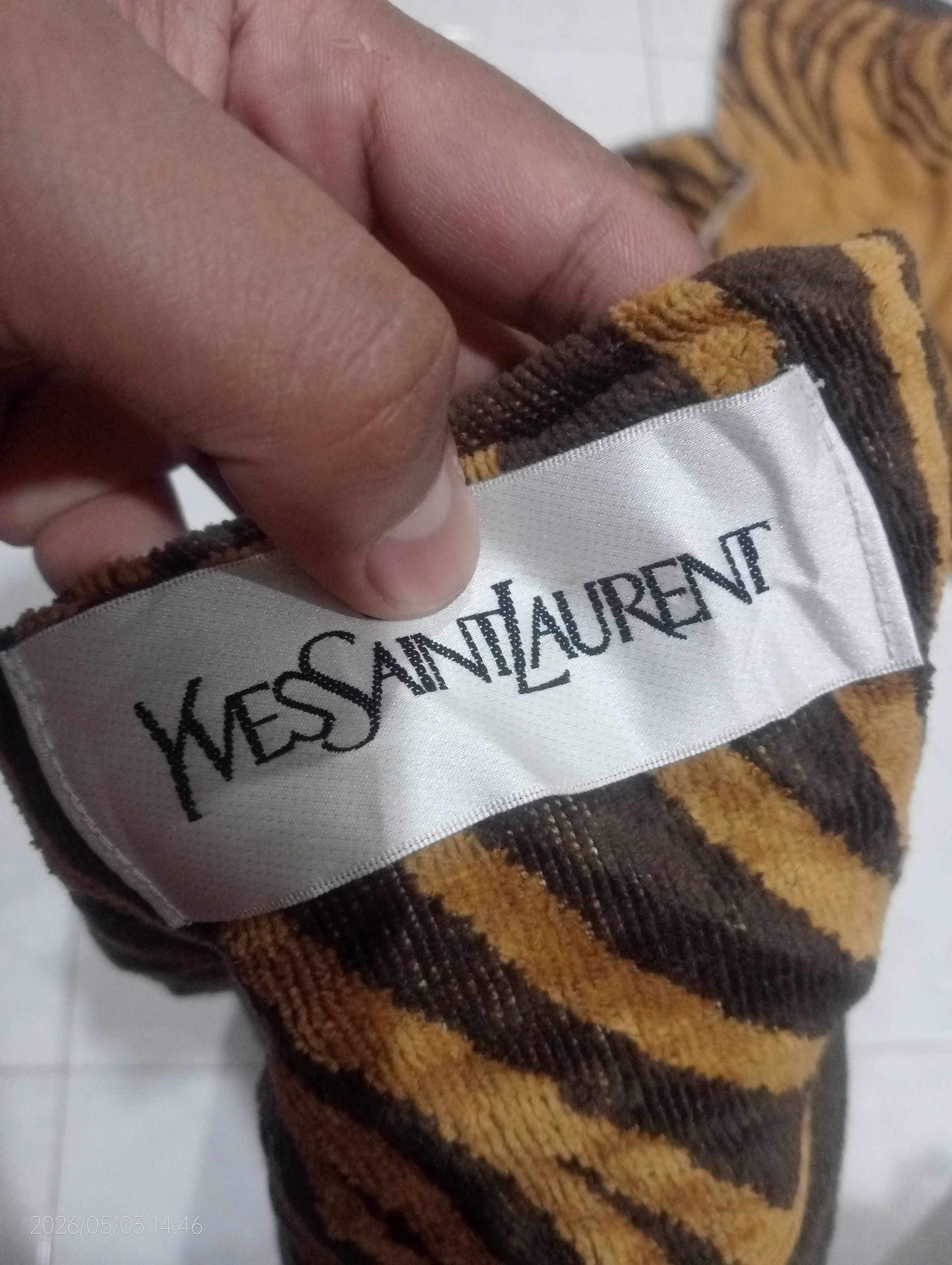 Yves Saint Laurent YvesSaintLaurent Tiger Stripe Blanket 120cm X 160cm Size ONE SIZE - 3 Thumbnail