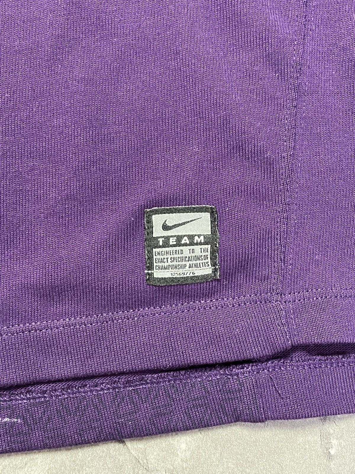 Nike Vintage Nike Rugby Jersey England O2 Purple Rare Size XL Size US XL / EU 56 / 4 - 5 Thumbnail