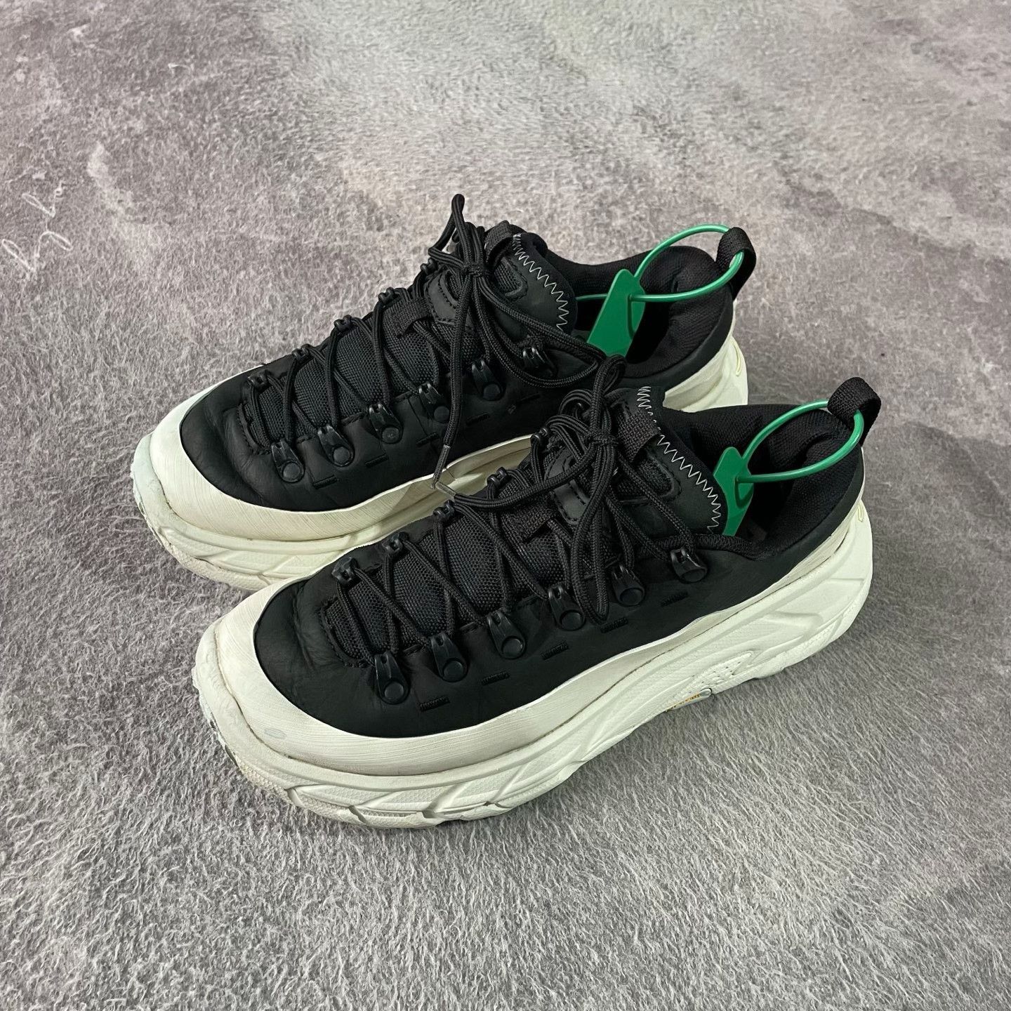 Hoka Hoka Black Lowtop Sneakers S Men Size US 10 / EU 43 - 1 Thumbnail