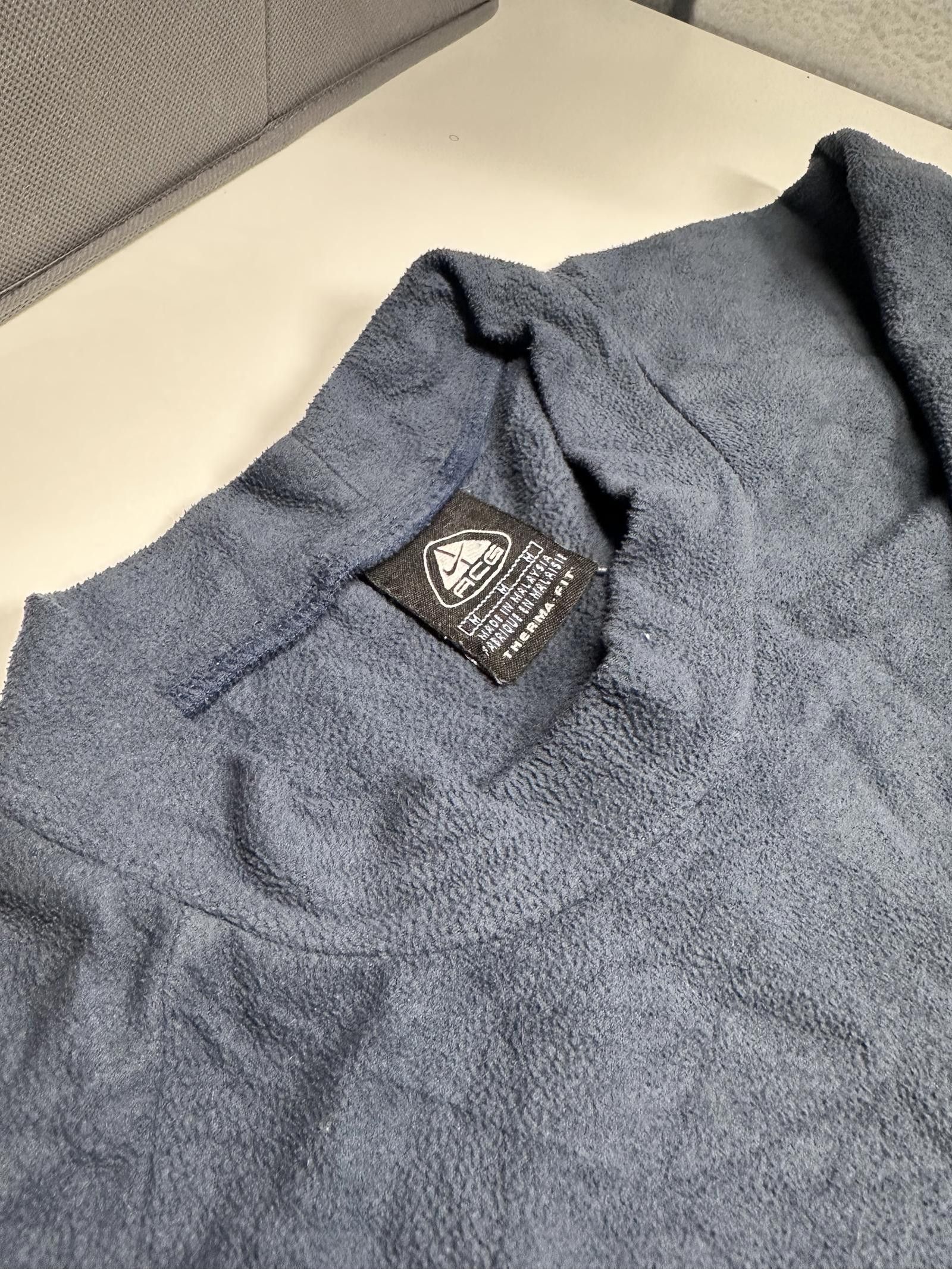 Nike Stylish Long Sleeve Top with Zipper Detail - Casual Wear Size US M / EU 48-50 / 2 - 7 Thumbnail