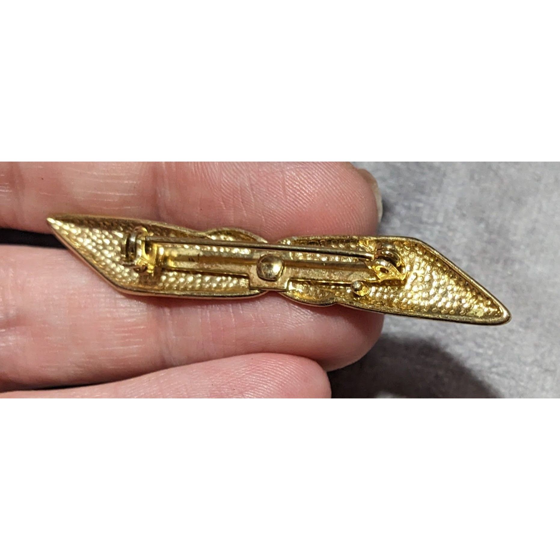 Other Vintage Art Deco Red And Cream Enamel Brooch Size ONE SIZE - 6 Thumbnail