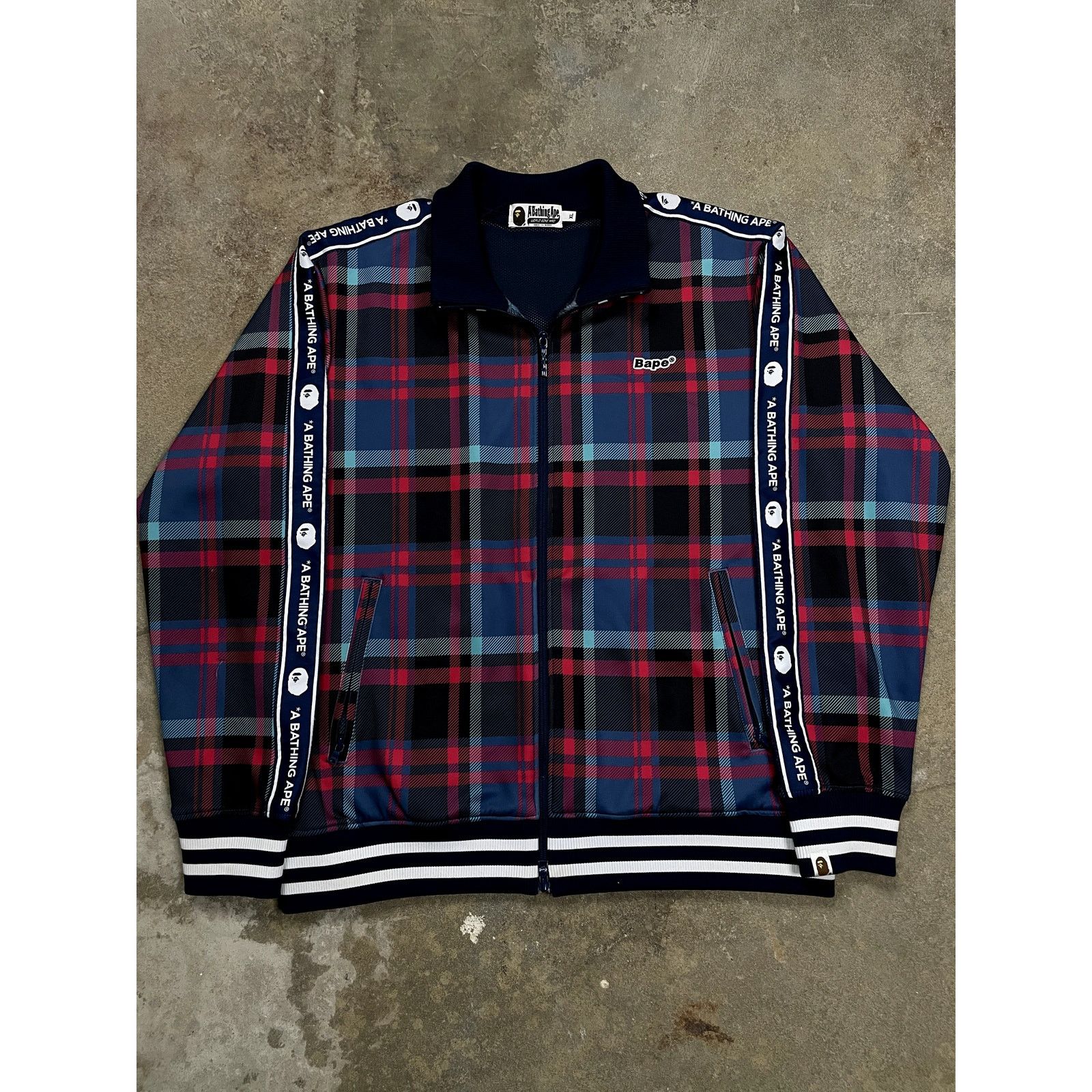 Bape Bape Zip Up Plaid Used XL Size US XL / EU 56 / 4 - 1 Thumbnail