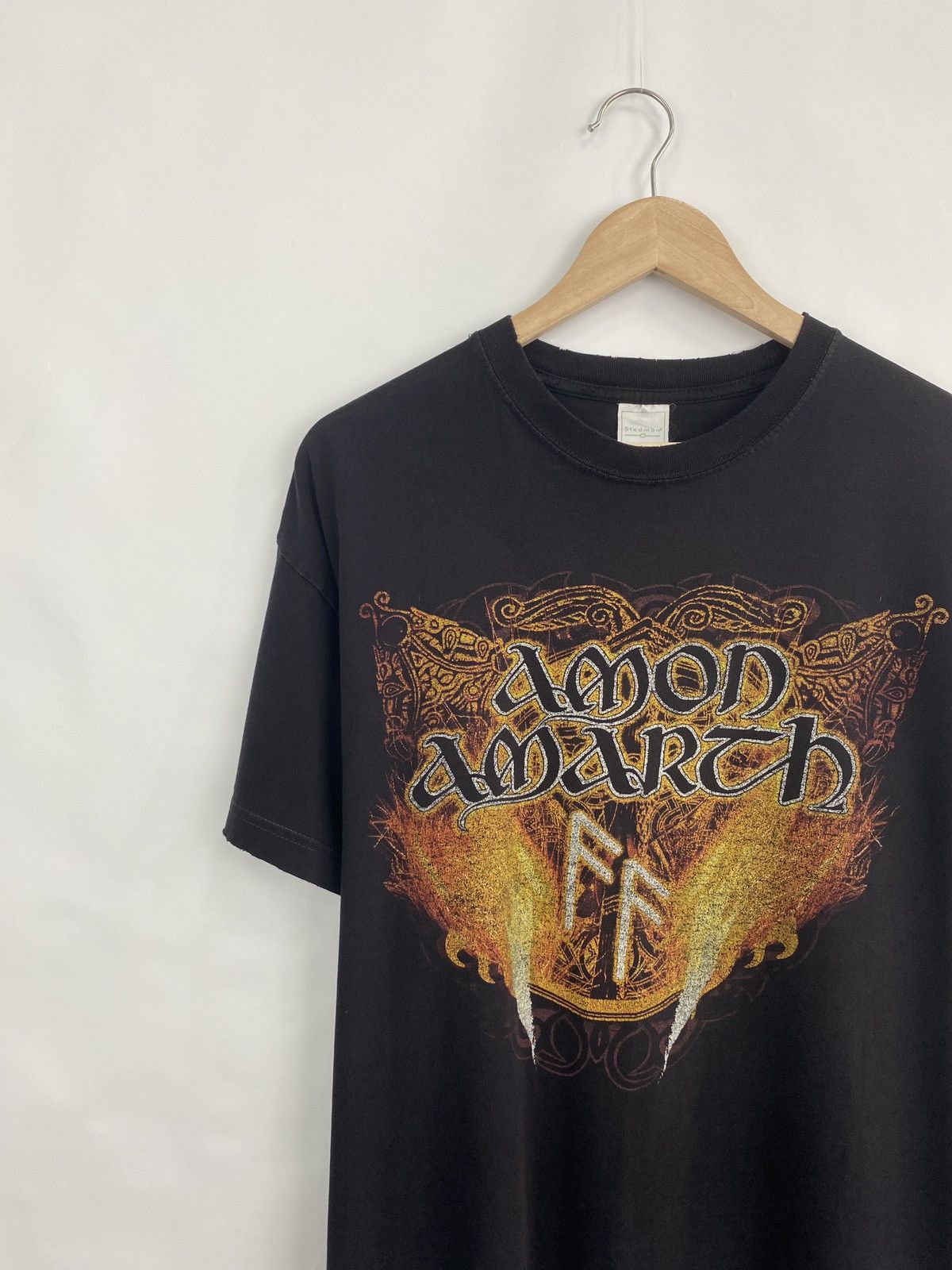 Band Tees 🇸🇪 Vintage 90s Amon Amarth Melodic Death Metal Distressed Tee Size US L / EU 52-54 / 3 - 2 Thumbnail