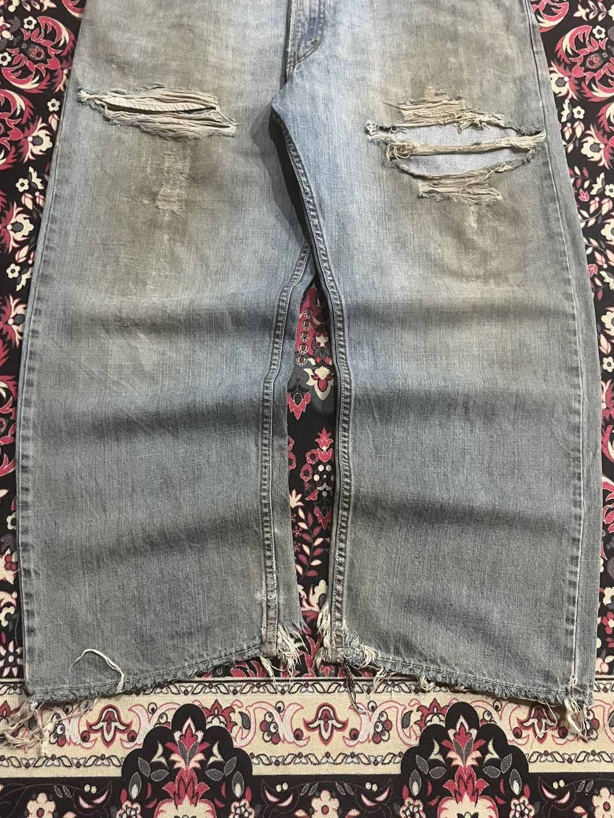 Levi's Vintage Levi’s 569 Light Rusty Blue Distressed Loose Jeans Size US 38 / EU 54 - 10 Thumbnail
