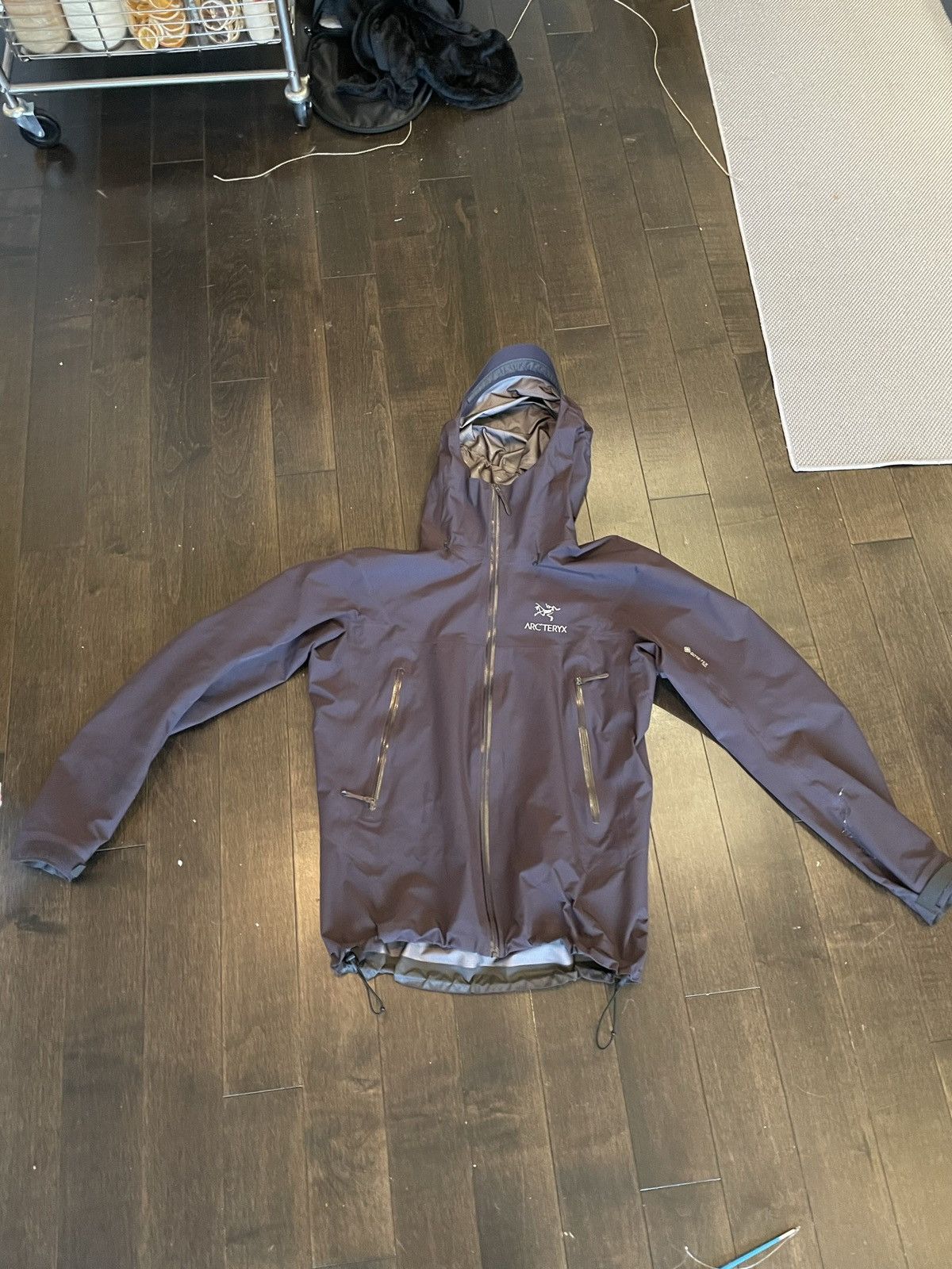 image of Arcteryx Arc’Teryx Beta Lt Goretex Rain Jacket In ‘Dimma’ in Deep Purple, Men's (Size Small)