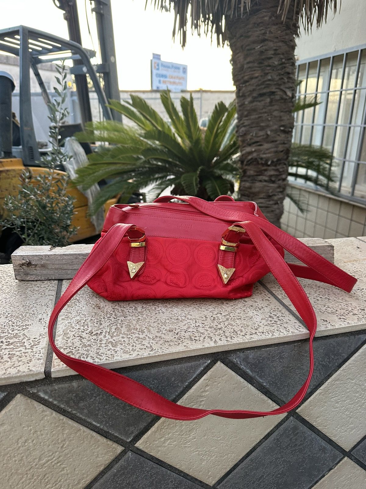 Versace Gianni Versace Red Bag Vintage 1990s Size ONE SIZE - 1 Thumbnail
