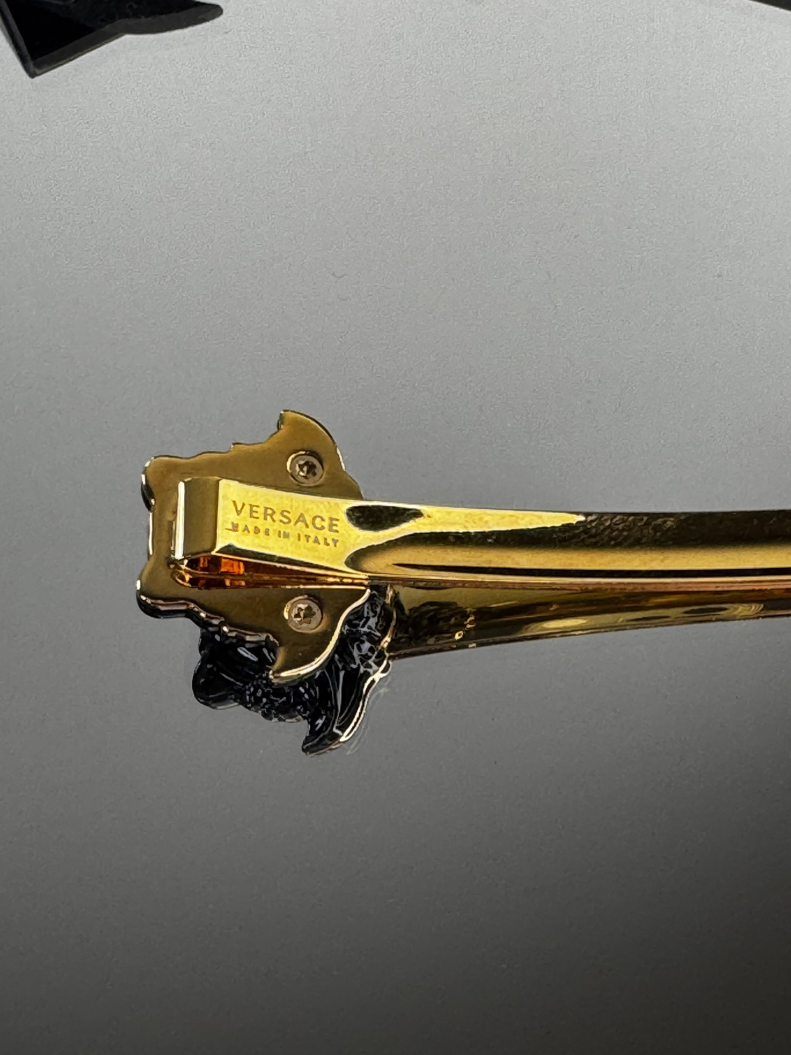 Versace Medusa Hair Clip Size ONE SIZE - 10 Thumbnail