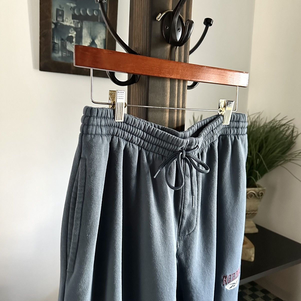 Reebok 🌿Reebok Classics Archive Essential Sweatpants - Blue🌿 Size US 32 / EU 48 - 5 Thumbnail