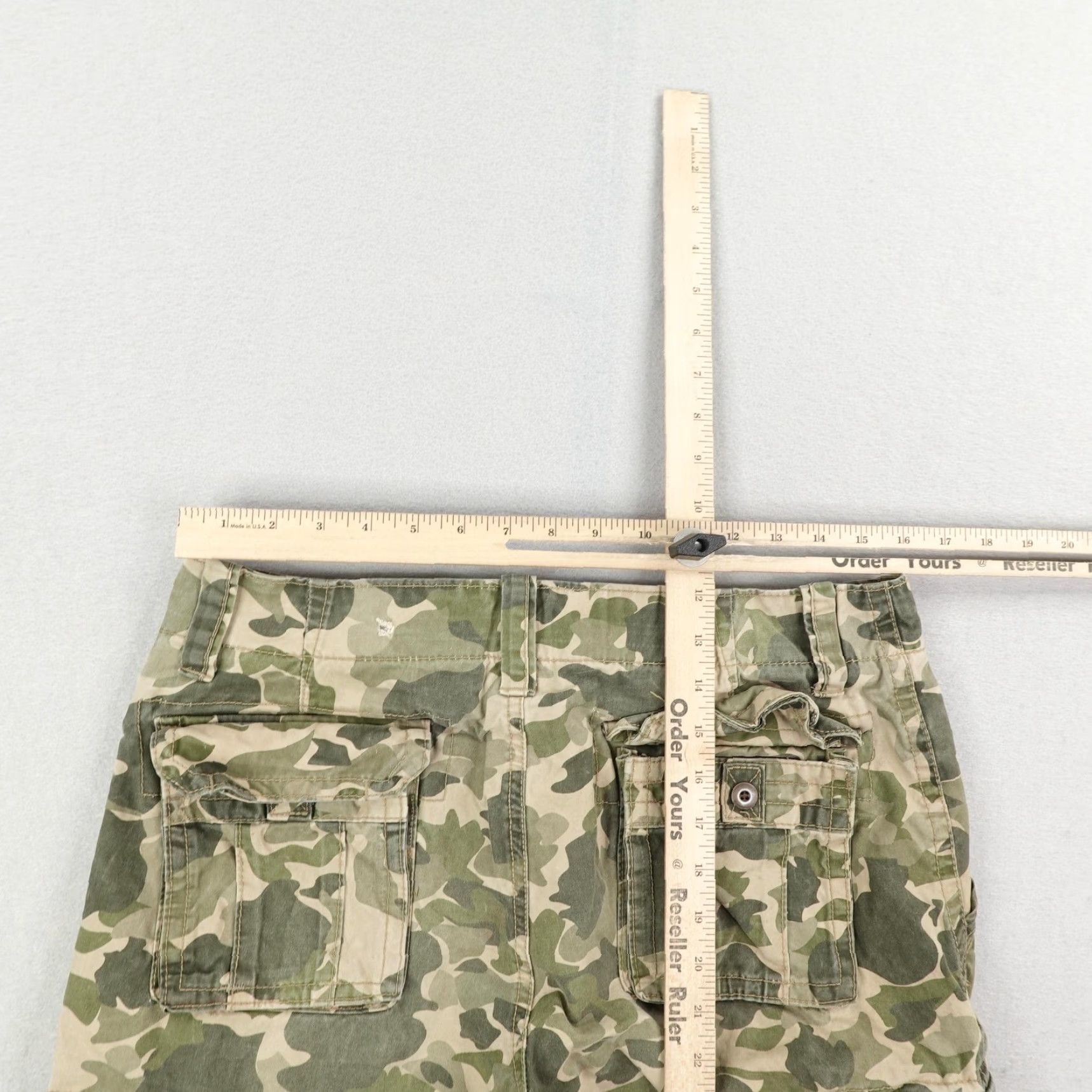 Aeropostale VINTAGE Aeropostale Cargo Shorts Men 31 Casual Outdoor Camouflage Canvas Utility Size US 31 - 7 Thumbnail
