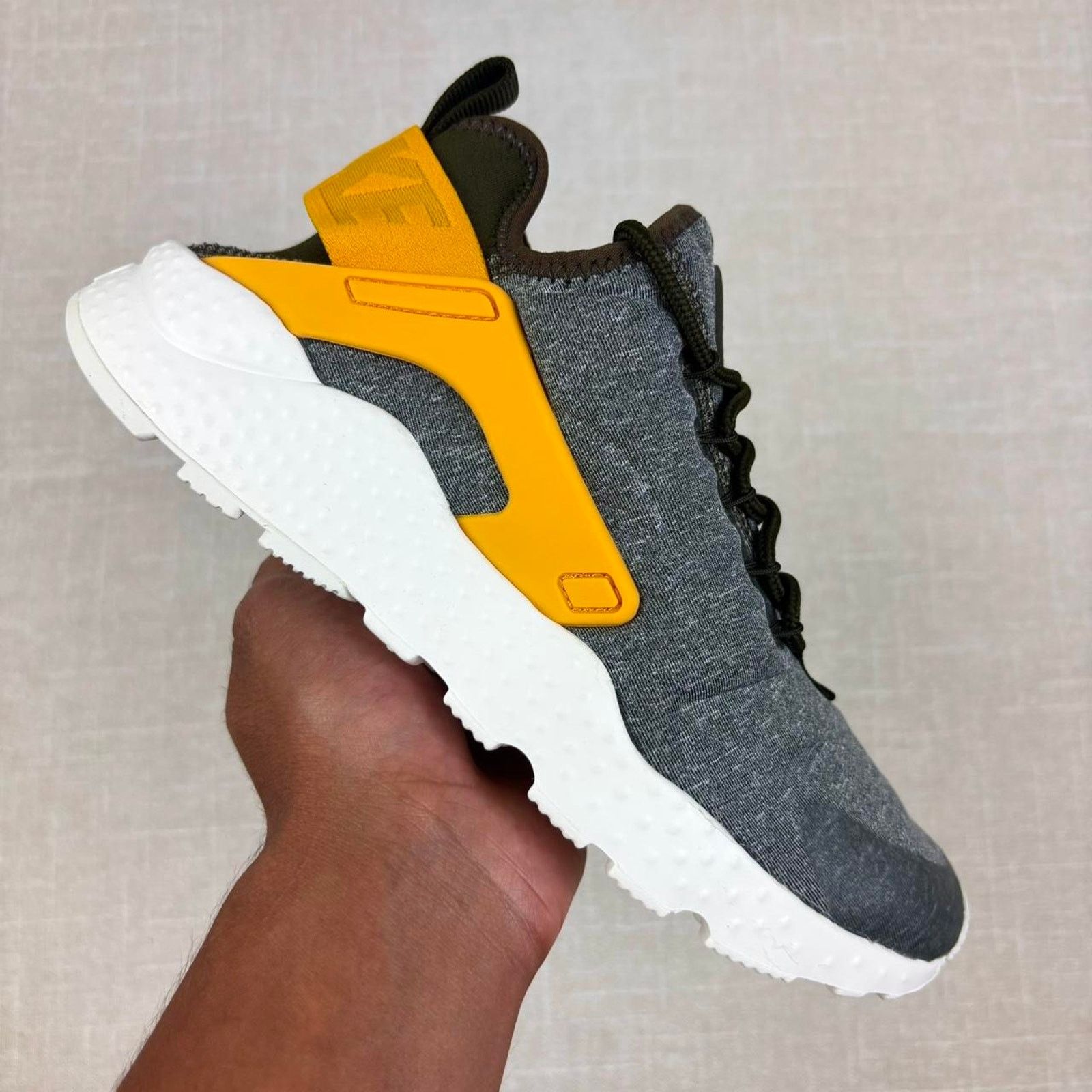 🌻 2016 Nike Air Huarache Ultra Run “Daisy Koala Olive” 6.5W