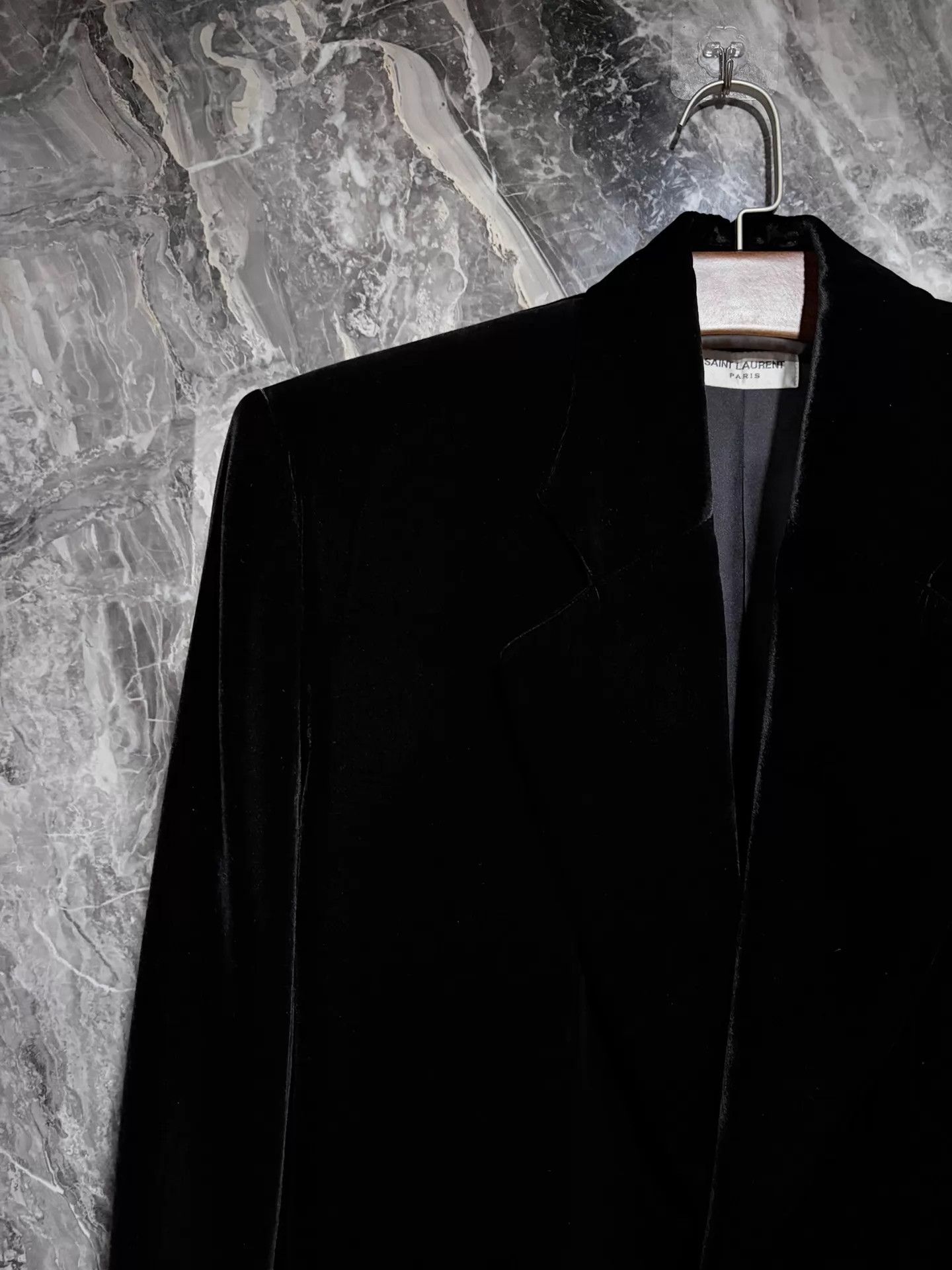 Saint Laurent Paris Saint Laurent 24S Wide Shoulder Black Silk Velvet Blazer U Size US S / EU 44-46 / 1 - 2 Thumbnail