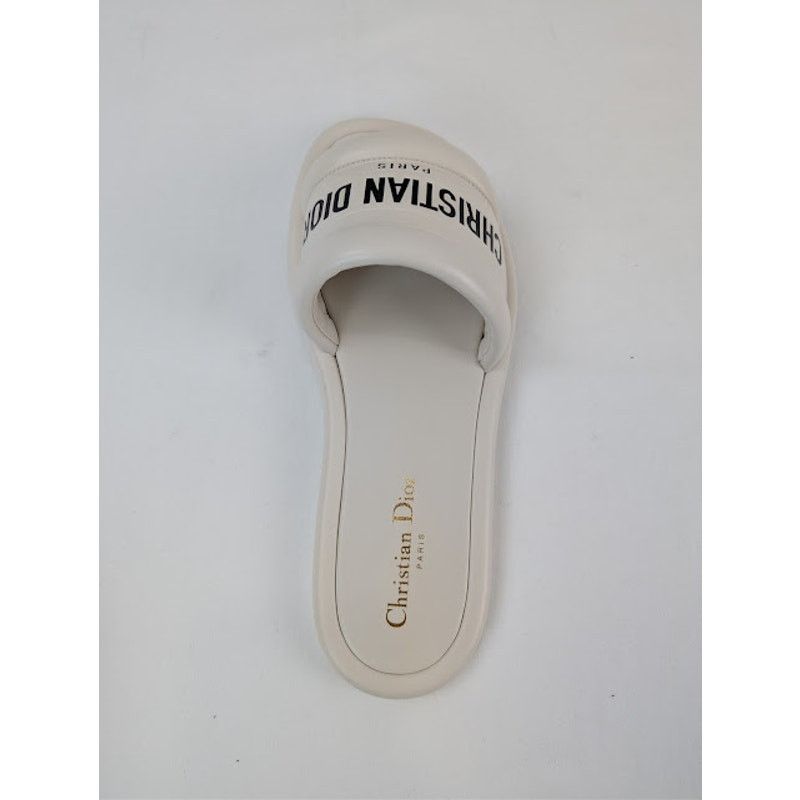 Dior o1rshd1 Every-D Embossed Lambskin Slide Sandal in Off White Size US 7 / EU 40 - 17 Thumbnail
