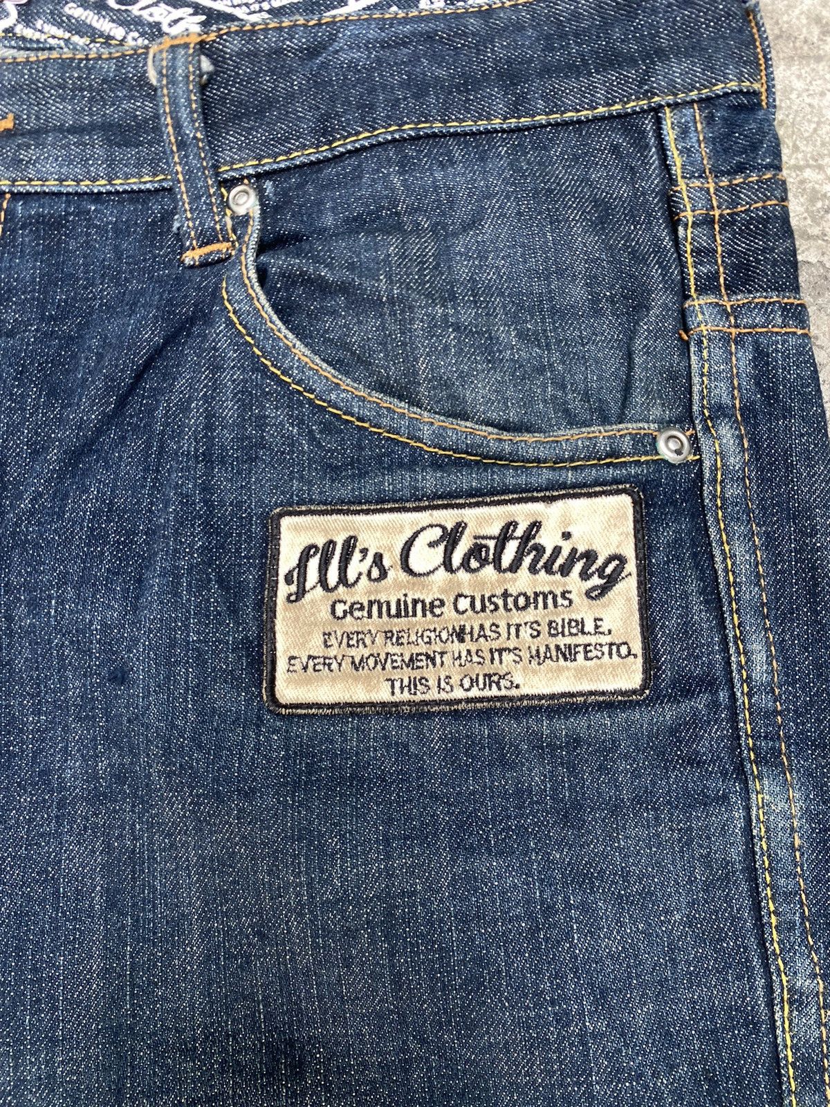 Japanese Brand I’lls Clothing Yellow Embroidered Beyond Script Deep Blue Size US 36 / EU 52 - 4 Thumbnail