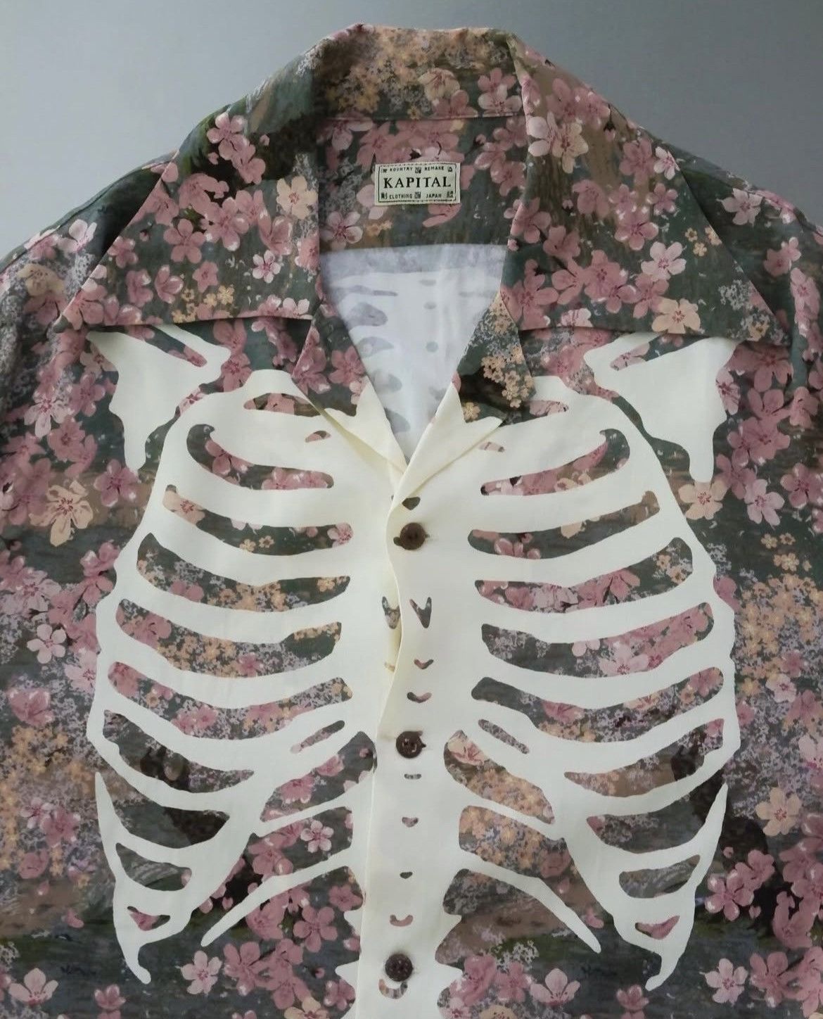 Kapital Kapital Bone cherry blossoms rayon aloha shirts size 2 Size US M / EU 48-50 / 2 - 3 Thumbnail