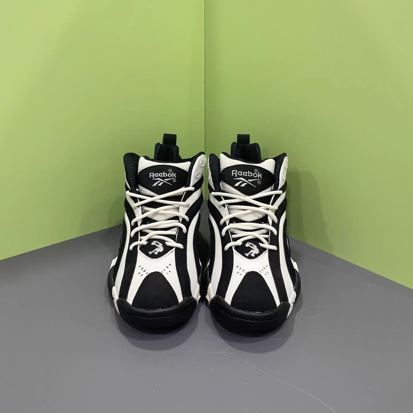 Reebok Reebok Shaqnosis Basketball Shoes (Shaquille O'Neal) K15 Size US 9 / EU 42 - 2 Thumbnail