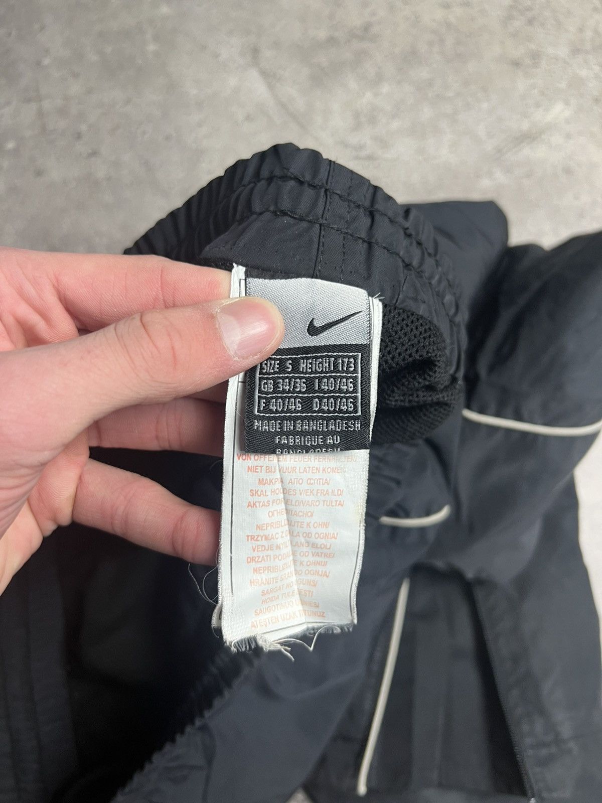Nike Nike Vintage Track Suit Drill Nylon Mini Swosh Striped Size US S / EU 44-46 / 1 - 17 Thumbnail