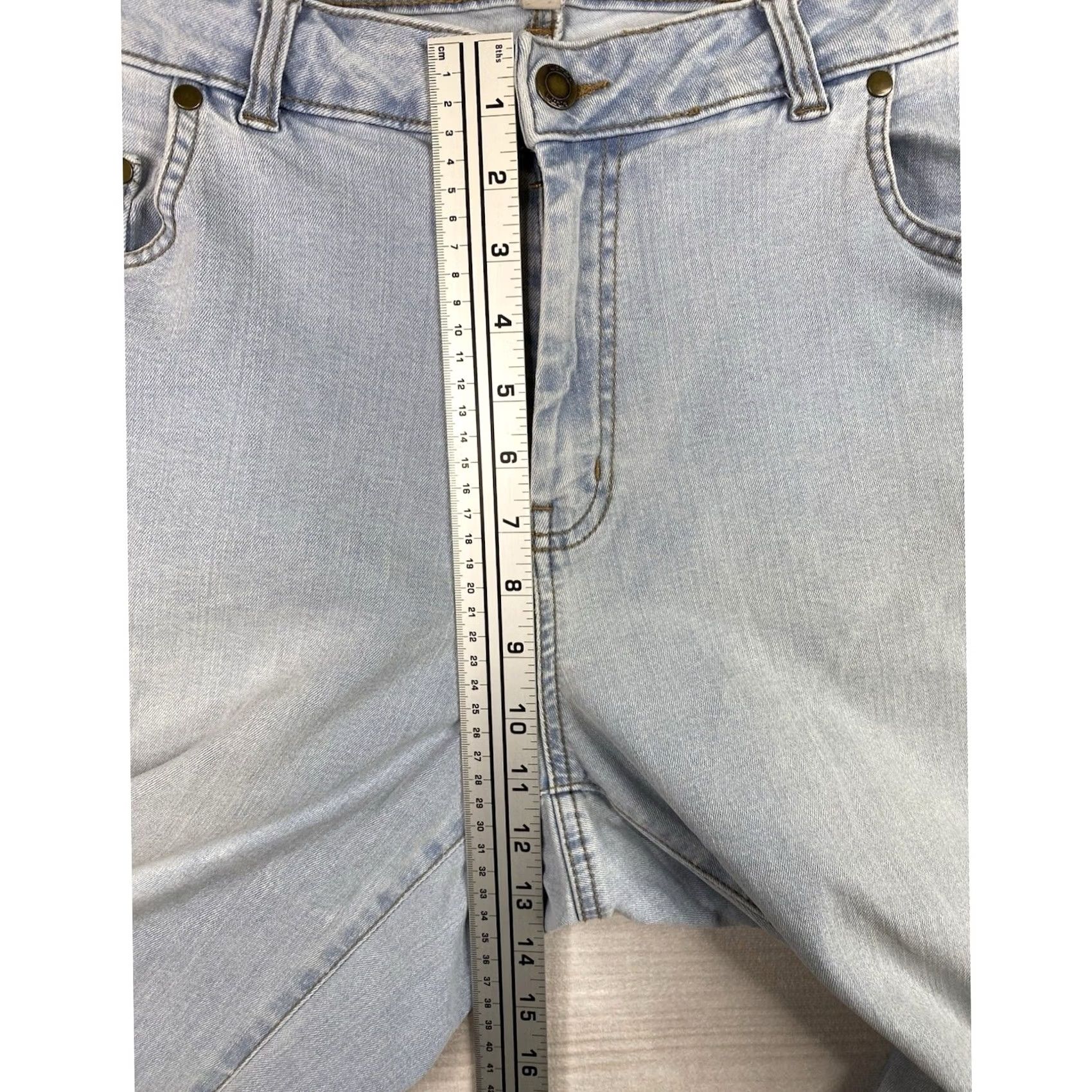 Vintage Woman Within Jeans Sz 18W Light Wash Wide Leg Denim Stretch 37x26 Hemmed Short Women’s Plus Size 18W Jeans Blue Regular Rise 5-Pocket Size 40" / US 18 - 5 Thumbnail