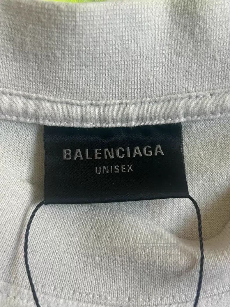Balenciaga Balenciaga Solid color round neck printed embroidery T-shi Size US L / EU 52-54 / 3 - 3 Thumbnail