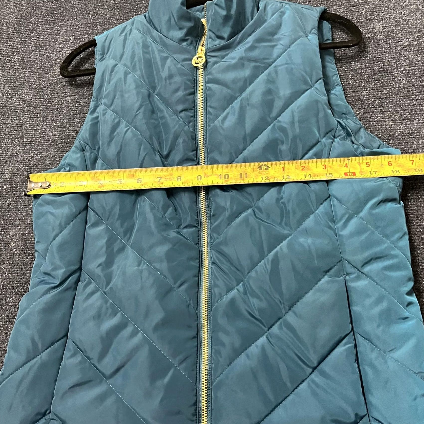 Michael Kors VINTAGE Michael Kors Vest Womens Small Blue Quilted Puffer Full Zip Warm Size S / US 4 / IT 40 - 7 Thumbnail