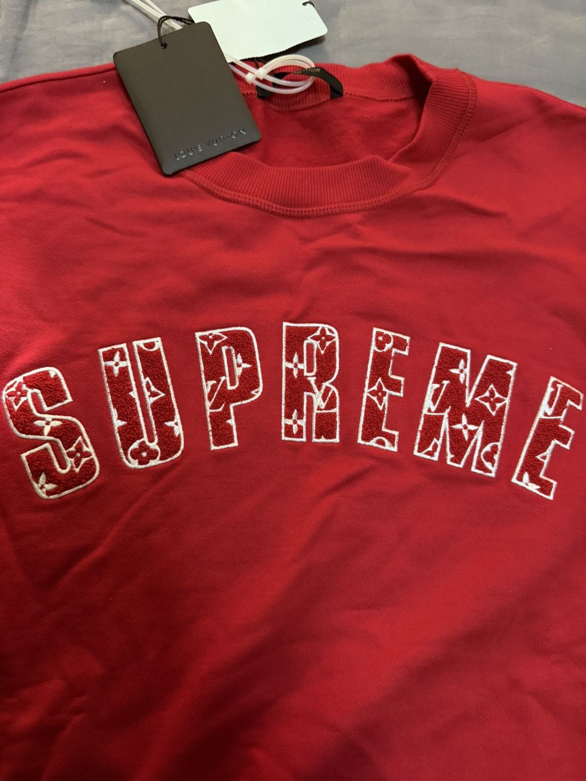 Louis Vuitton × Supreme Supreme Louis Vuitton arc logo crewneck Size US XL / EU 56 / 4 - 3 Thumbnail