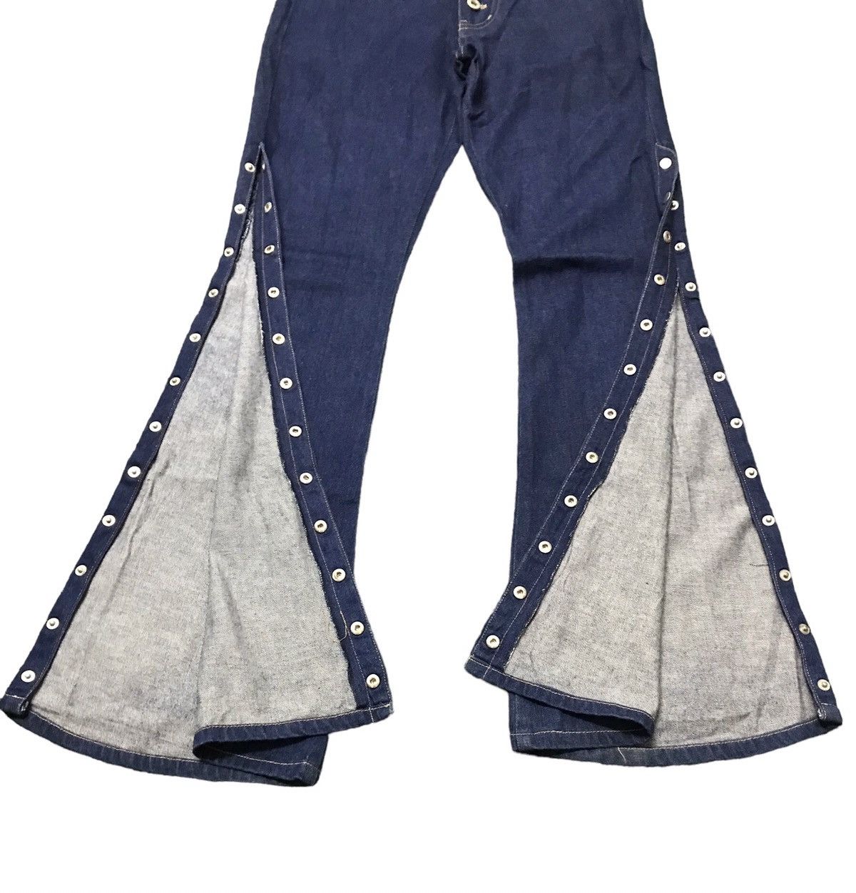 Seditionaries 🔥🔥BEST OFFER🔥🔥Gal Fit Bondage Flared Denim Jeans Very Rare Size US 28 / EU 44 - 9 Thumbnail