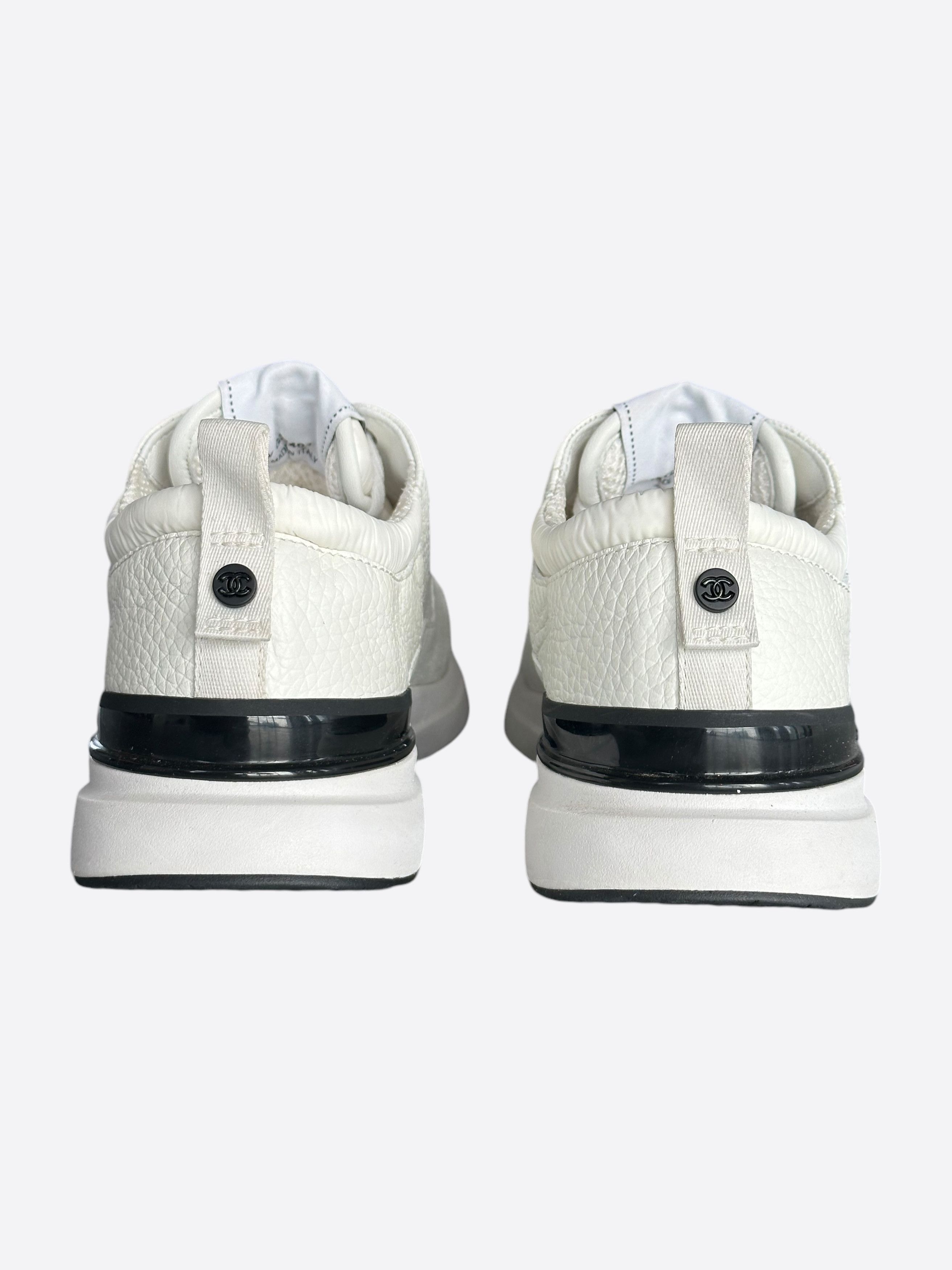Chanel Chanel White & Black CC Logo Runners Size US 8 / EU 41 - 4 Thumbnail