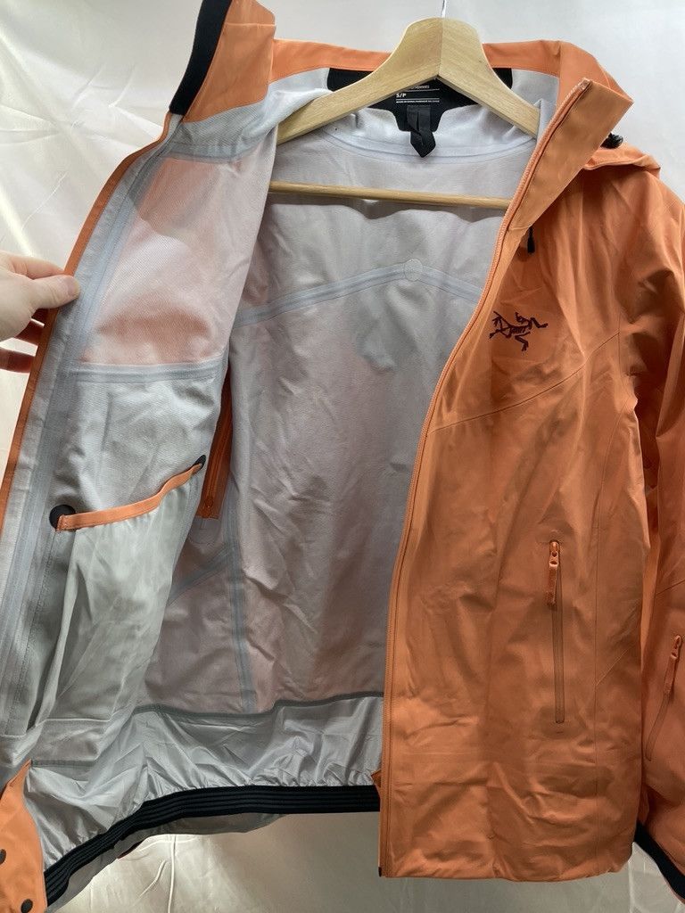 Arc'teryx ARCTERYX Ravenna LT Fusion Gore Tex Ski Snowboarding Jacket Size S / US 4 / IT 40 - 14 Thumbnail