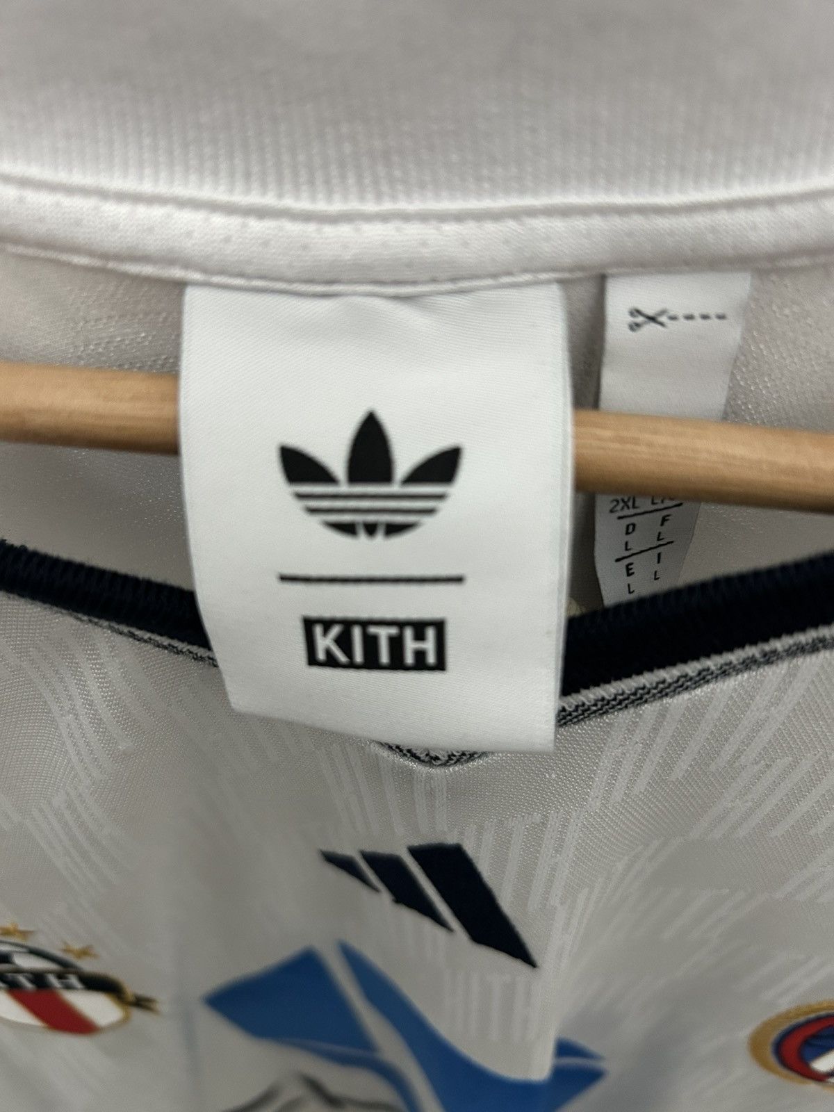 Adidas × Kith Kith x Adidas Chase Long sleeve Soccer Jersey Size US L / EU 52-54 / 3 - 2 Thumbnail