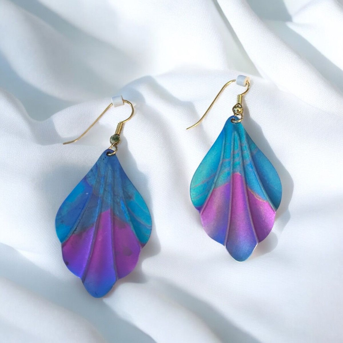 Other Peacock flower petal dangle earrings Size ONE SIZE - 1 Thumbnail
