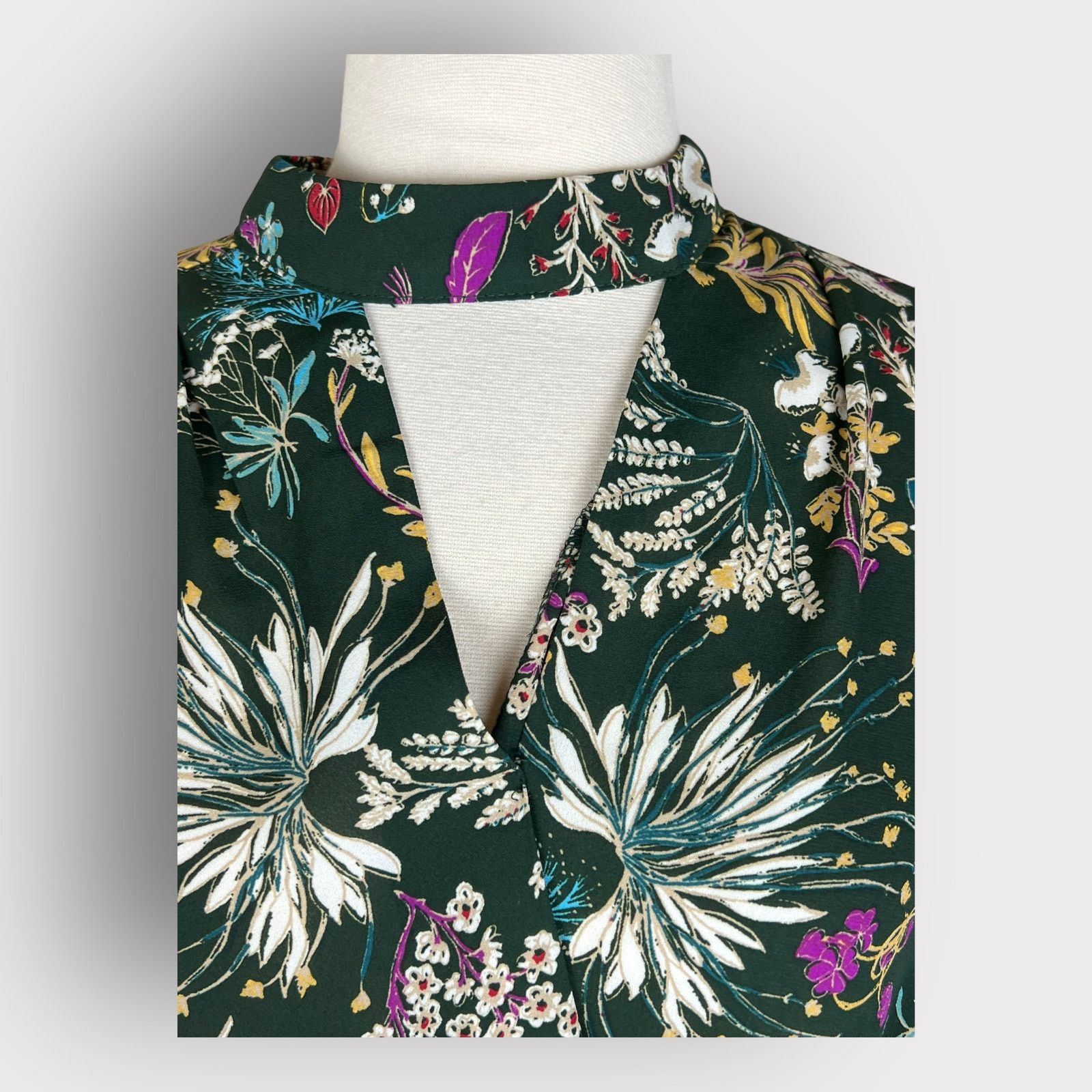 Nordstrom Monteau Green Floral Bell Sleeve Wrap Top | Large Size L / US 10 / IT 46 - 3 Thumbnail