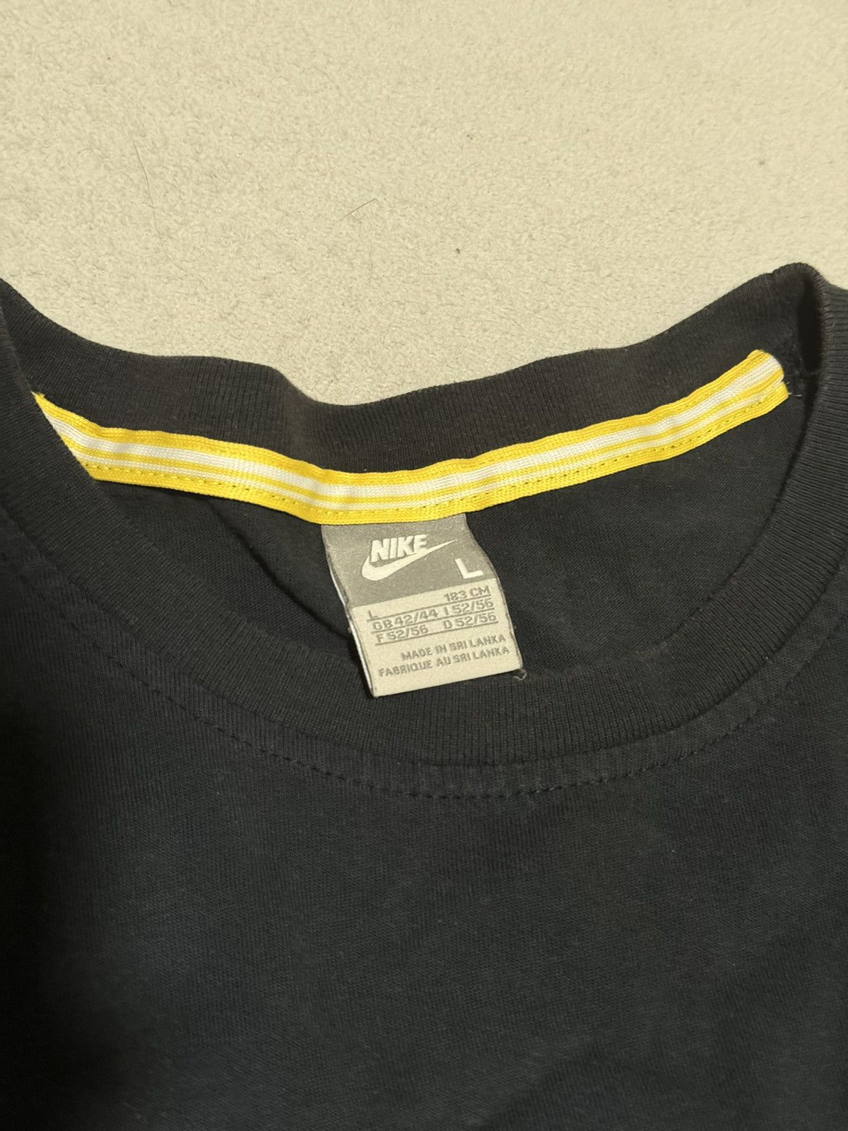 Nike Vintage Nike Y2K swoosh long sleeve sweatshir Size US L / EU 52-54 / 3 - 9 Thumbnail