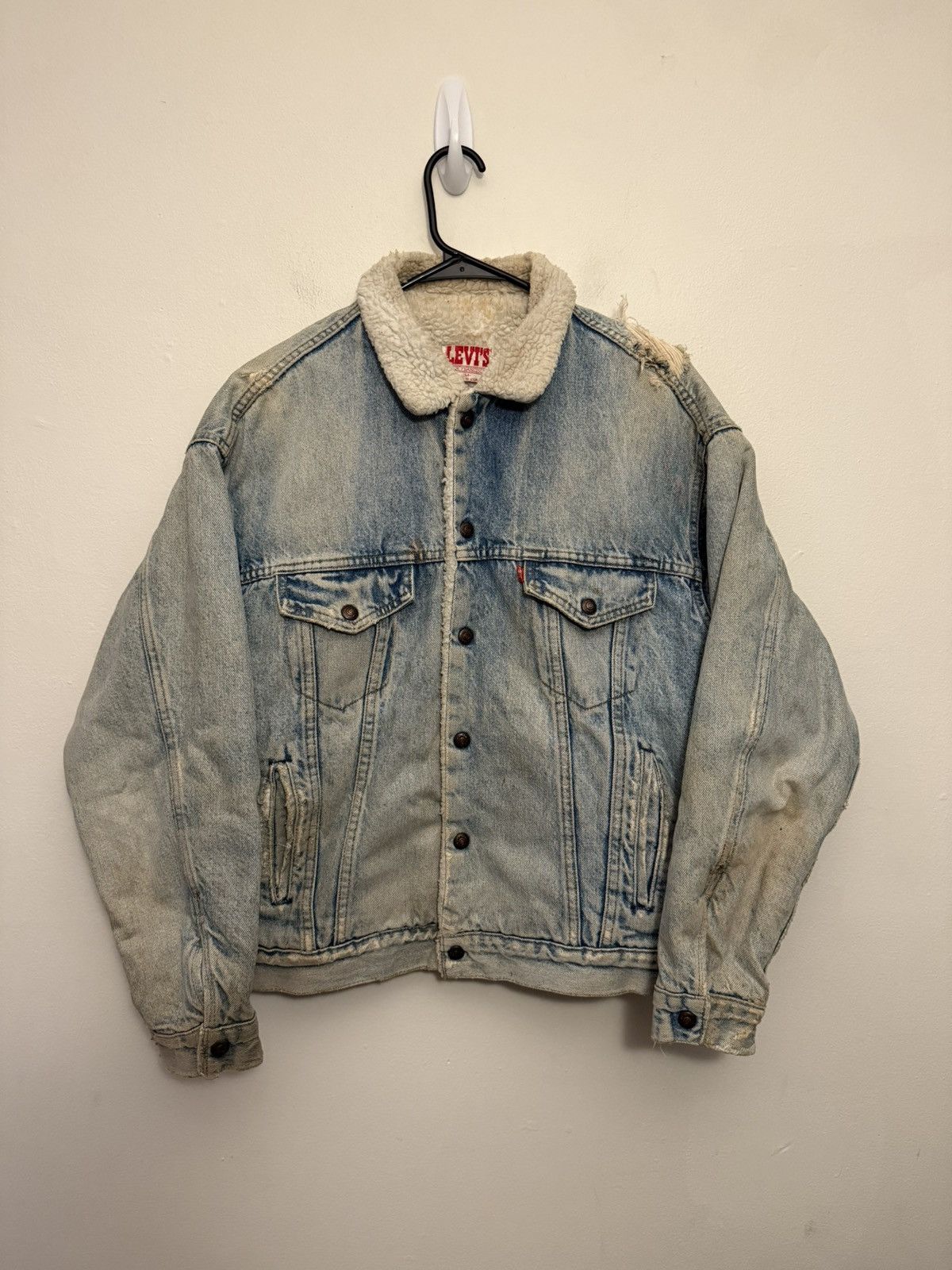 Vintage Vintage Levi’s Distressed Thrashed Denim Fleece Work Jacket Size US M / EU 48-50 / 2 - 1 Thumbnail