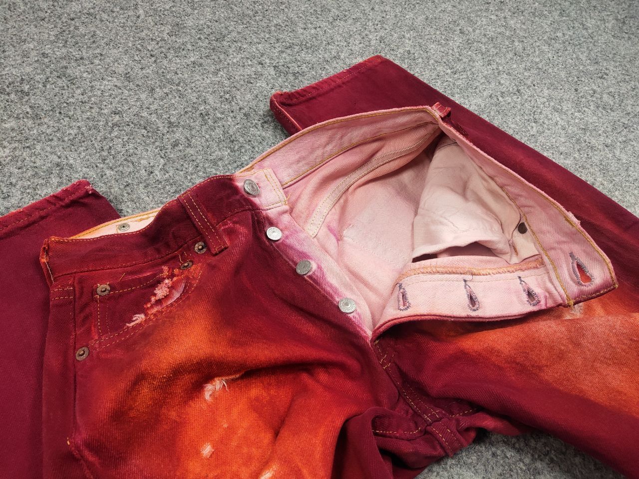 Levi's Vintage 90's Levis 501 DIstressed Denim Paint Red Jeans Size US 29 - 16 Thumbnail