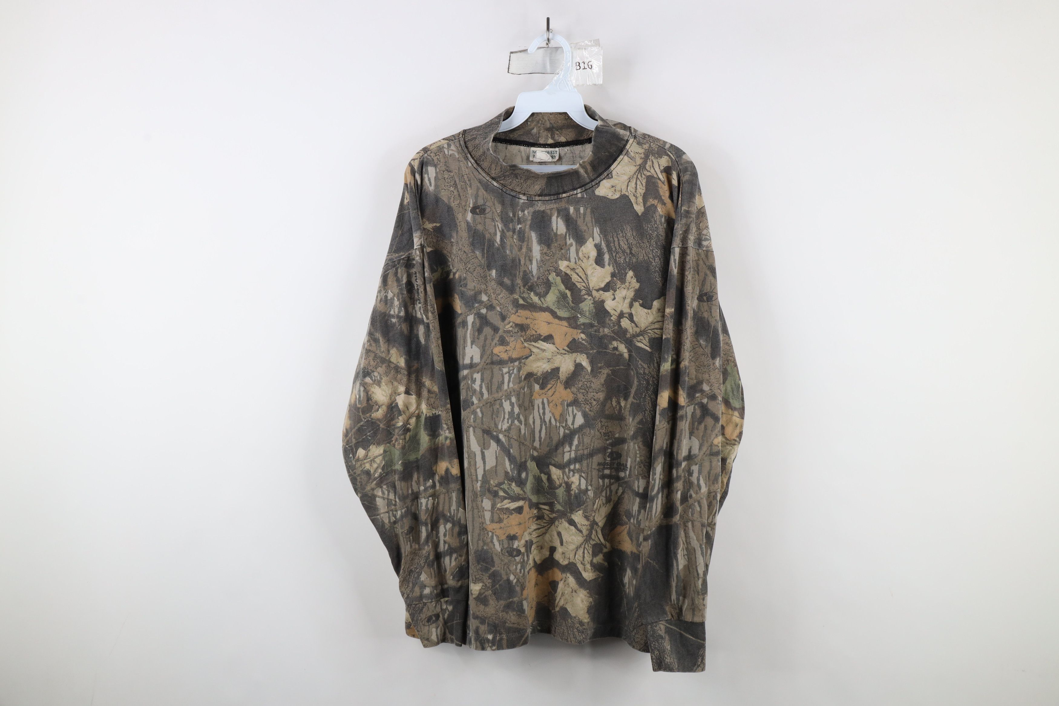 Vintage Vintage 90s Streetwear Mossy Camouflage Mock Neck T-Shirt Size US XL / EU 56 / 4 - 1 Thumbnail