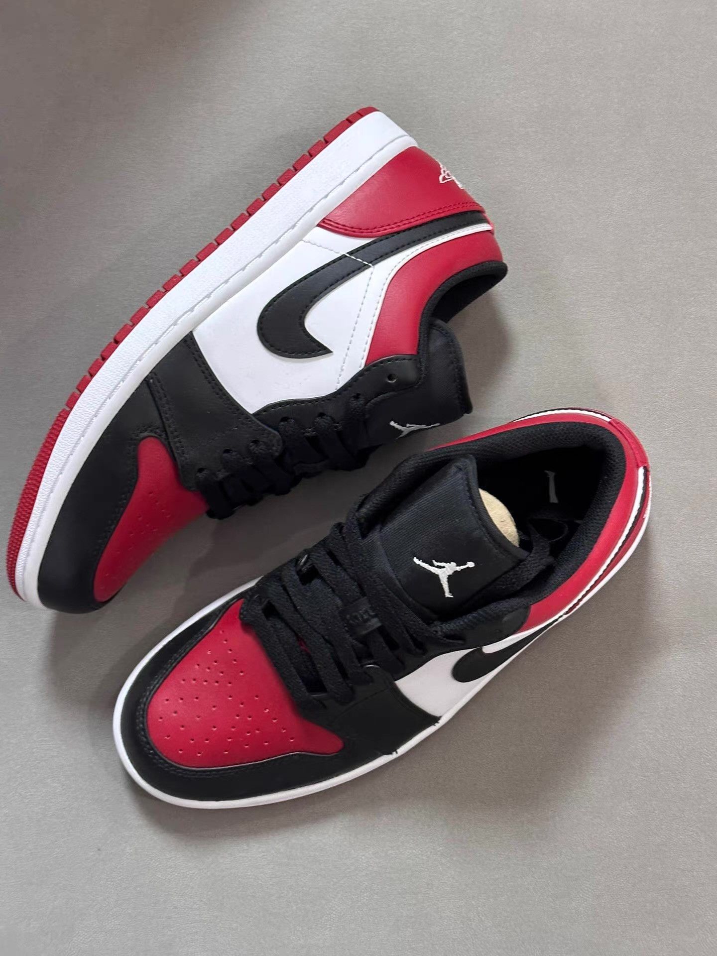 Nike Air Jordan 1 Low Black Red Toe Q20 Size US 8 / EU 41 - 3 Thumbnail
