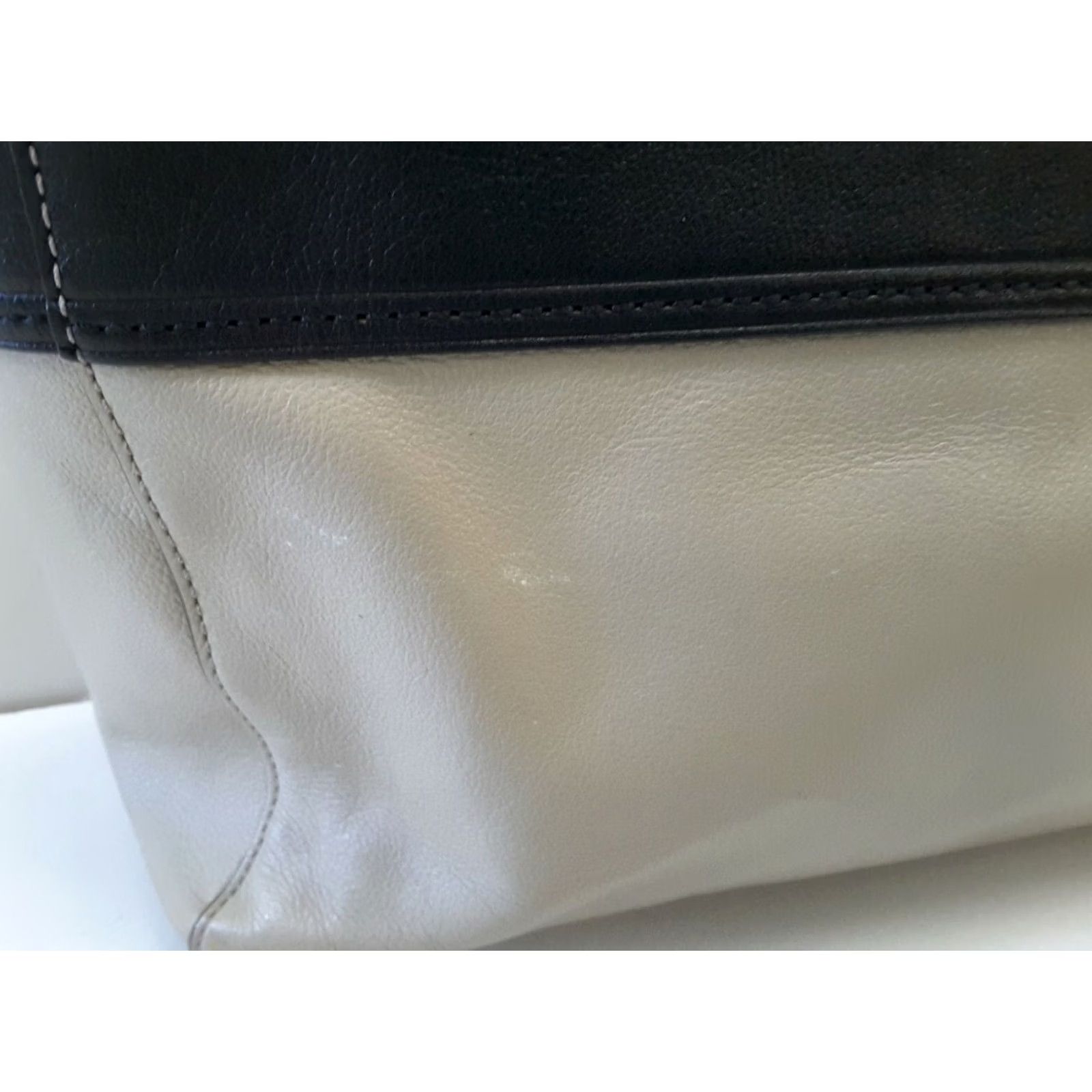 Vintage kate spade new york Elena Villabella Avenue Beige Black Structured Handbag Purse Medium Women Leather Solid Size ONE SIZE - 4 Thumbnail