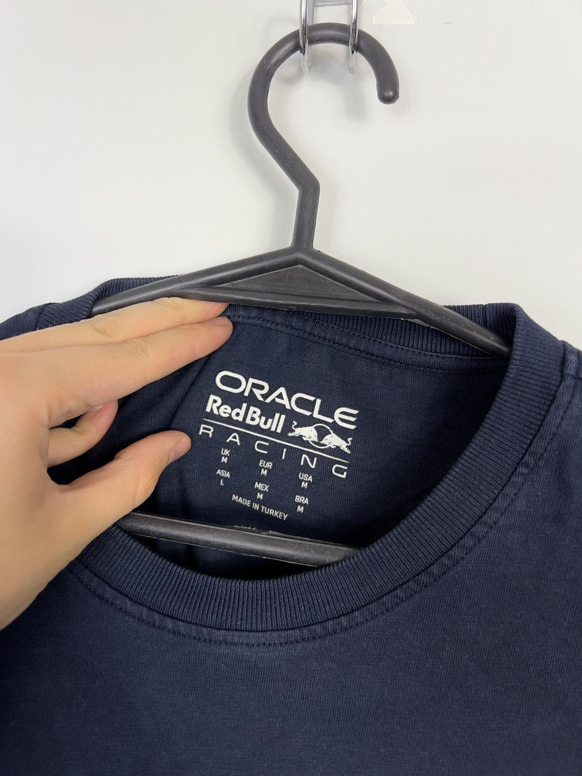 Red Bull Tshirt Castore Red Bull Racing Nascar Oracle Size US M / EU 48-50 / 2 - 3 Thumbnail