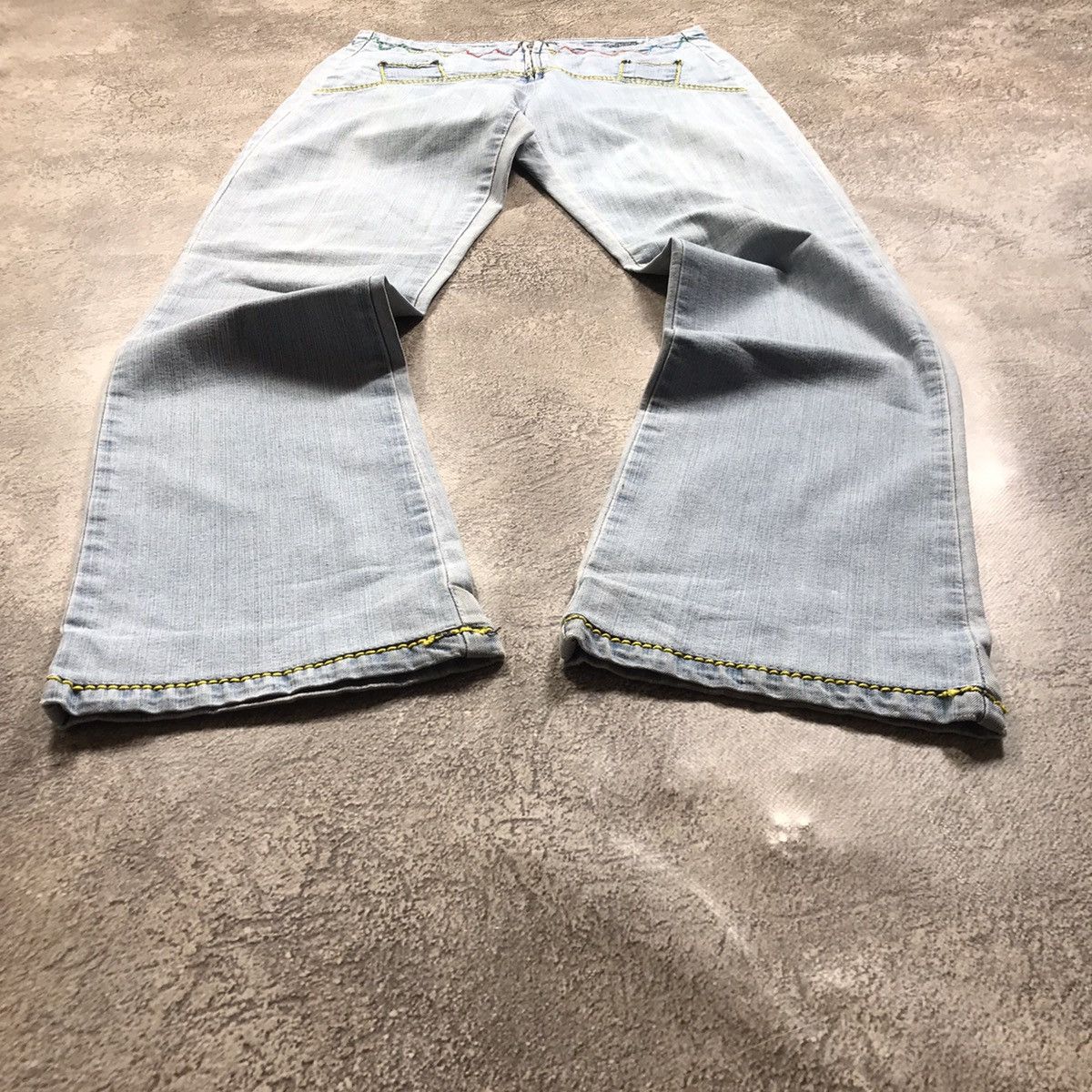 Vintage Vintage 90s Distressed Baggy Jeans Grunge Thrashed Denim 28 Size 28" / US 6 / IT 42 - 1 Thumbnail