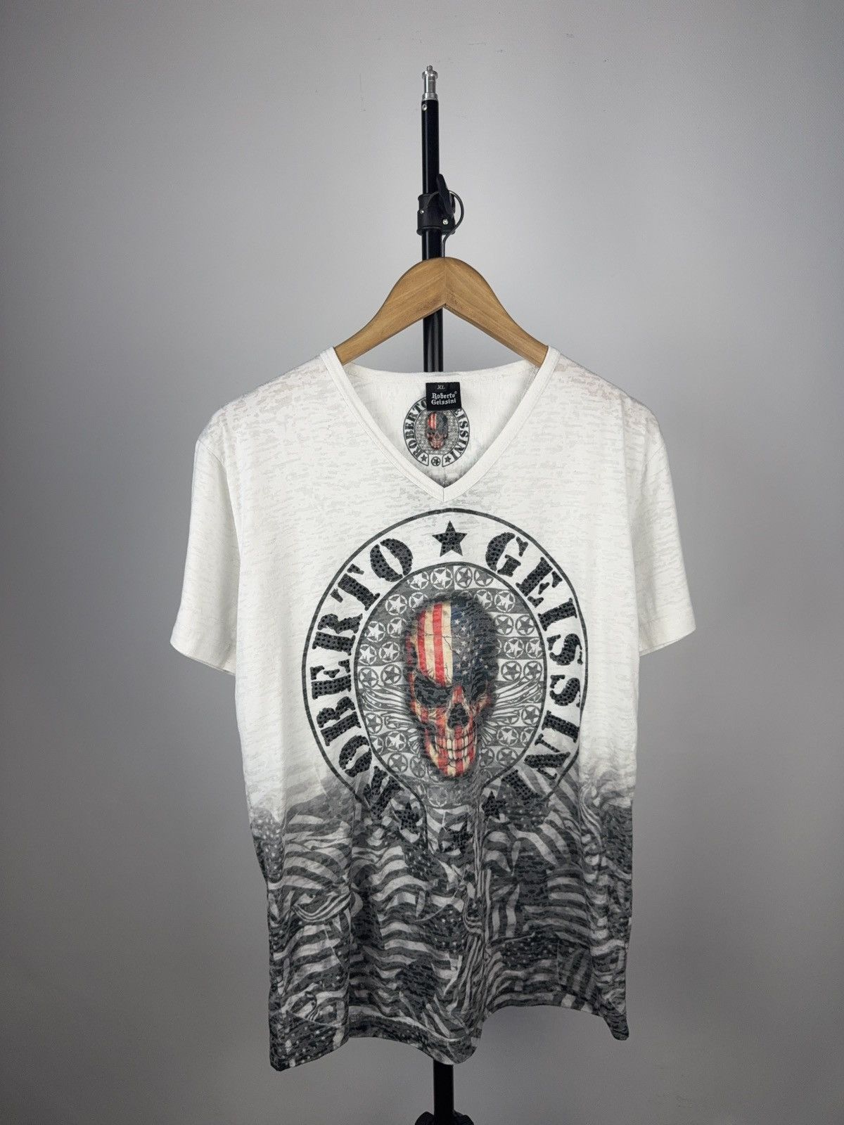 Designer × Ed Hardy Roberto Geissini Skull Studded Graphic Tee – American Flag Size US L / EU 52-54 / 3 - 1 Thumbnail