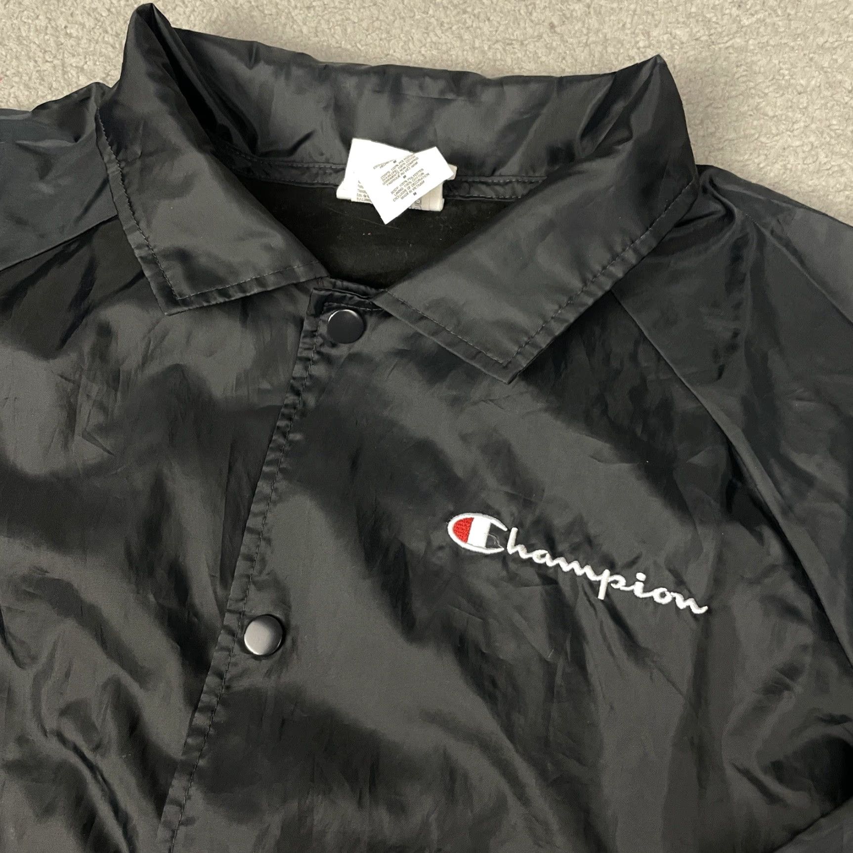 Champion Champion Jacket Women's M Black Crop Windbreaker Polyester Logo Zip Casual Outdoors Mens? Wait. Size M / US 6-8 / IT 42-44 - 3 Thumbnail