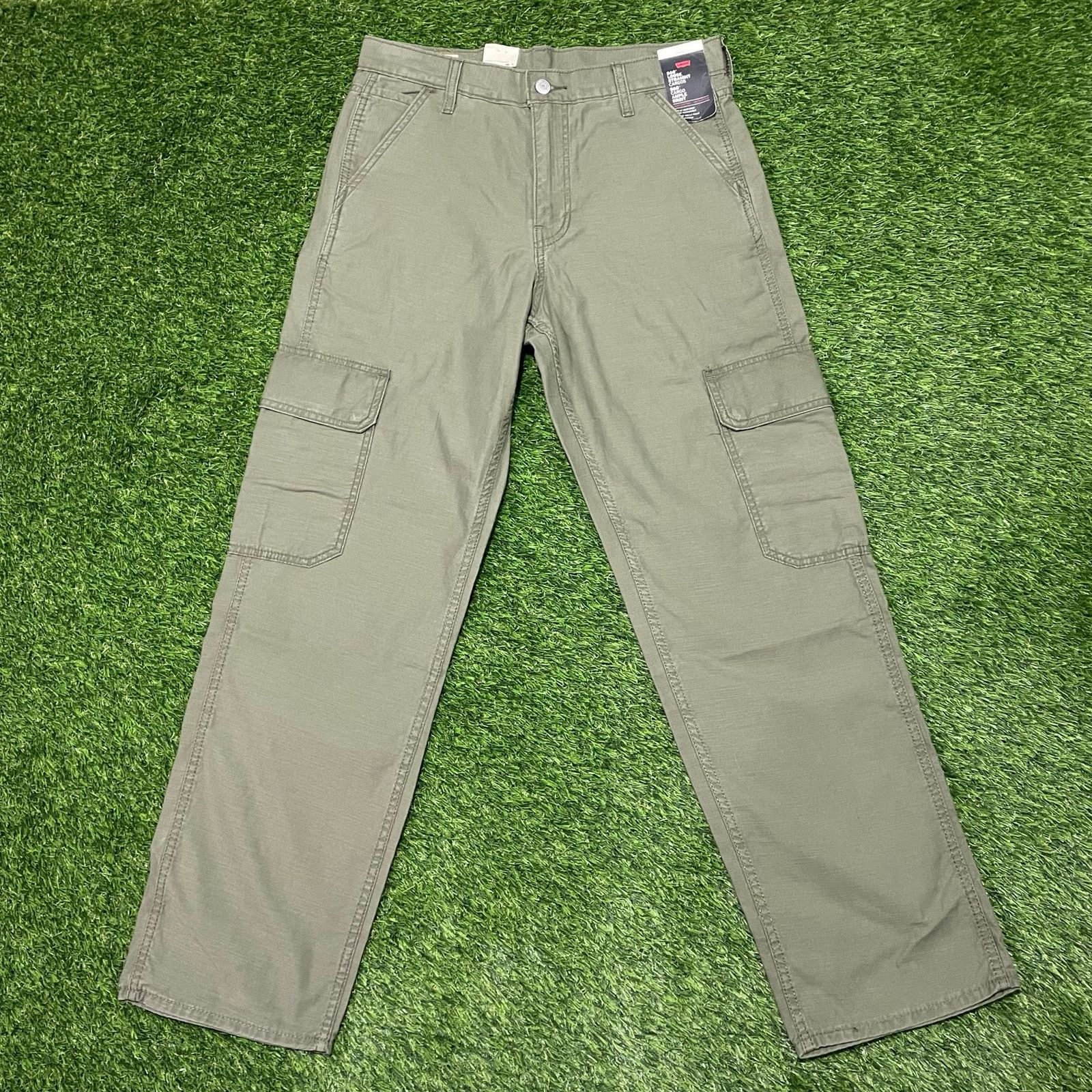 Levi's Levi's Cargo Pants Size US 30 / EU 46 - 1 Thumbnail
