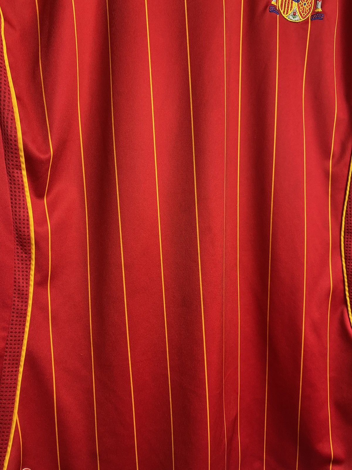 Adidas 2005/07 ADIDAS SPAIN HOME KIT SOCCER FOOTBALL JERSEY SHIRT Size US M / EU 48-50 / 2 - 8 Thumbnail