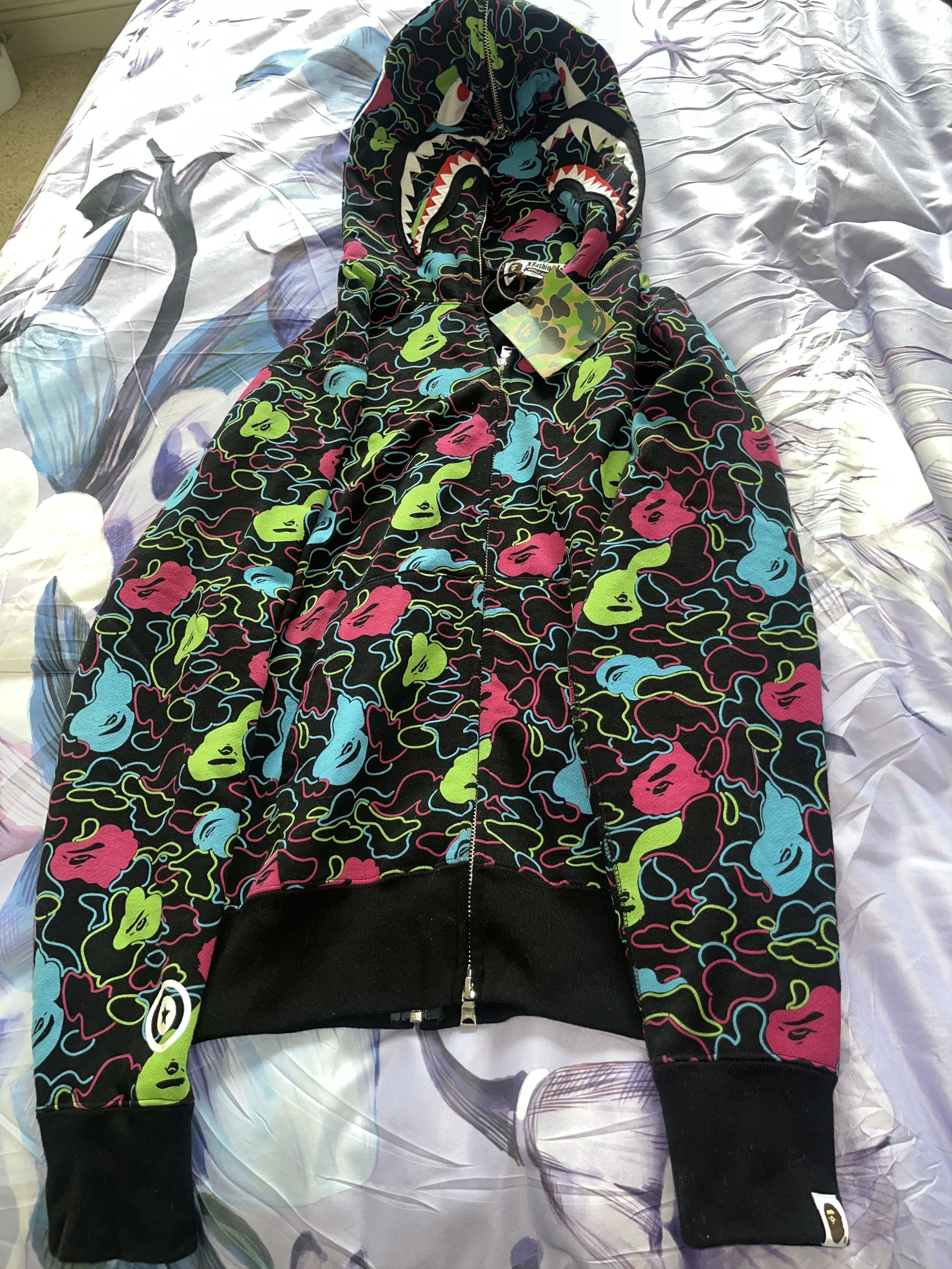 Bape BAPE Neon Camo Shark Full Zip Hoodie (black & multicolor) Size US S / EU 44-46 / 1 - 2 Thumbnail