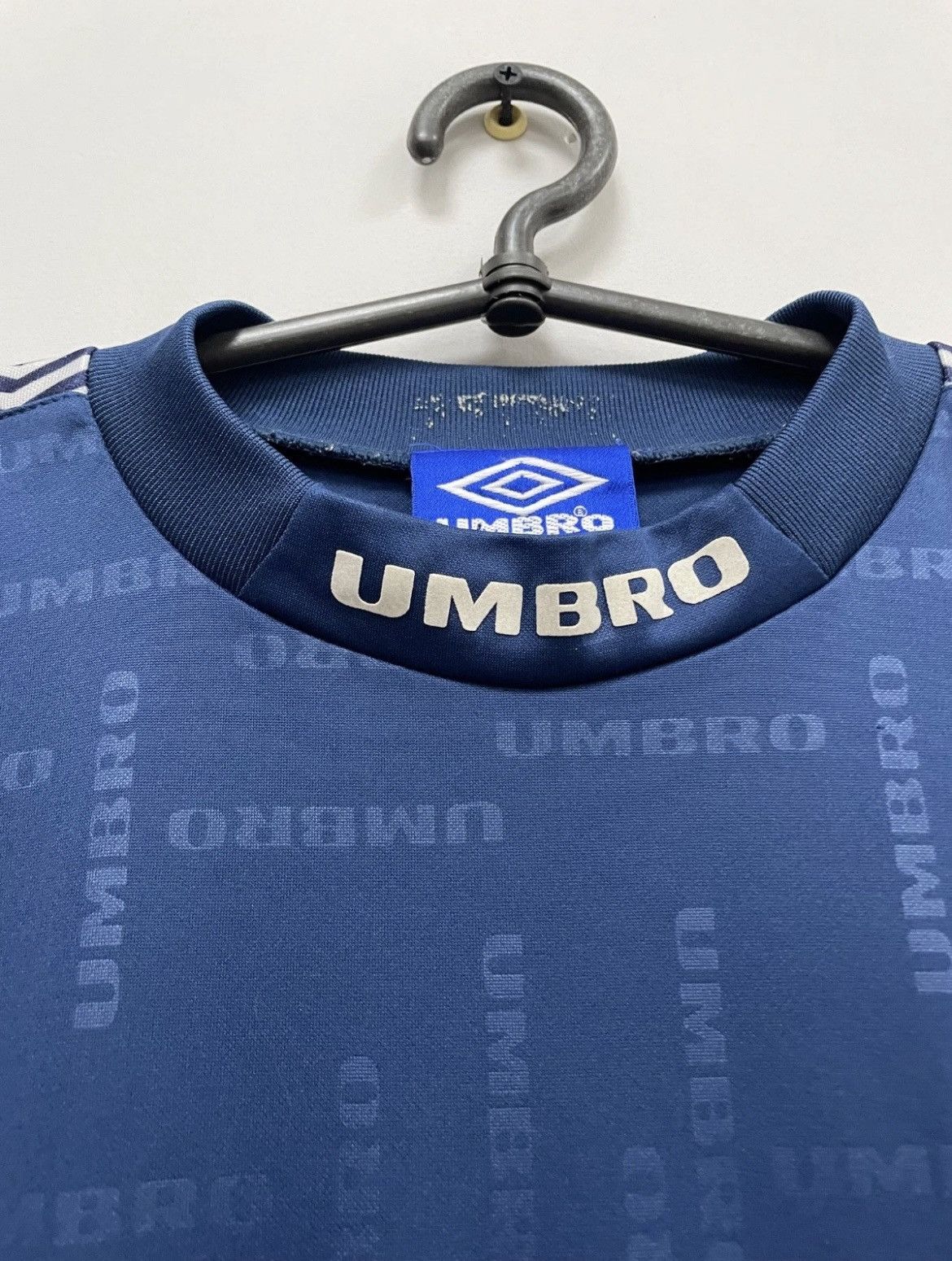 Umbro England 1996 Training Football Shirt Soccer Jersey Umbro Size US L / EU 52-54 / 3 - 8 Thumbnail