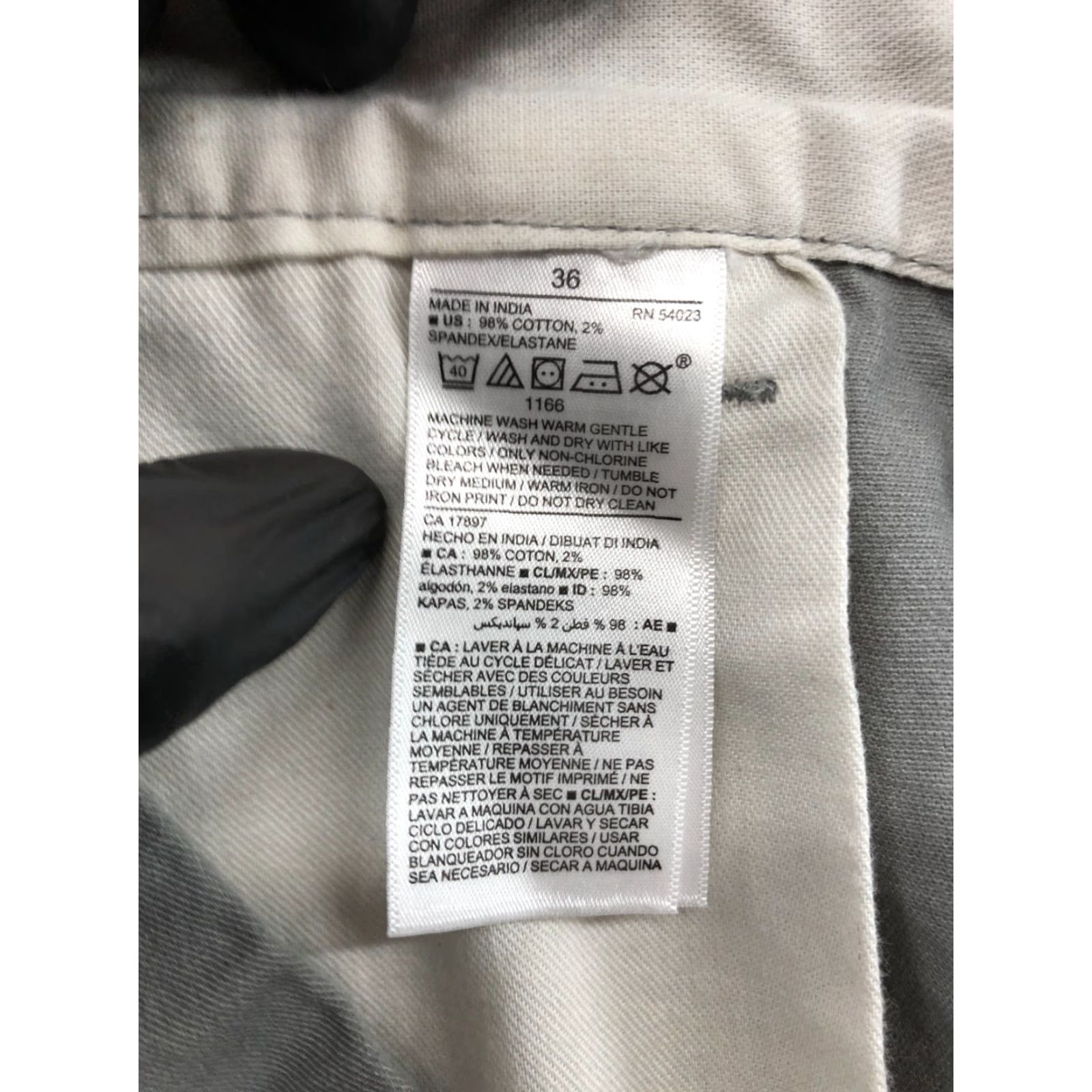 Old Navy Old Navy Slim Bermuda Shorts Mens Size 36 Mid Rise Gray Medium Wash 5-Pocket Logo Size US 36 / EU 52 - 7 Thumbnail