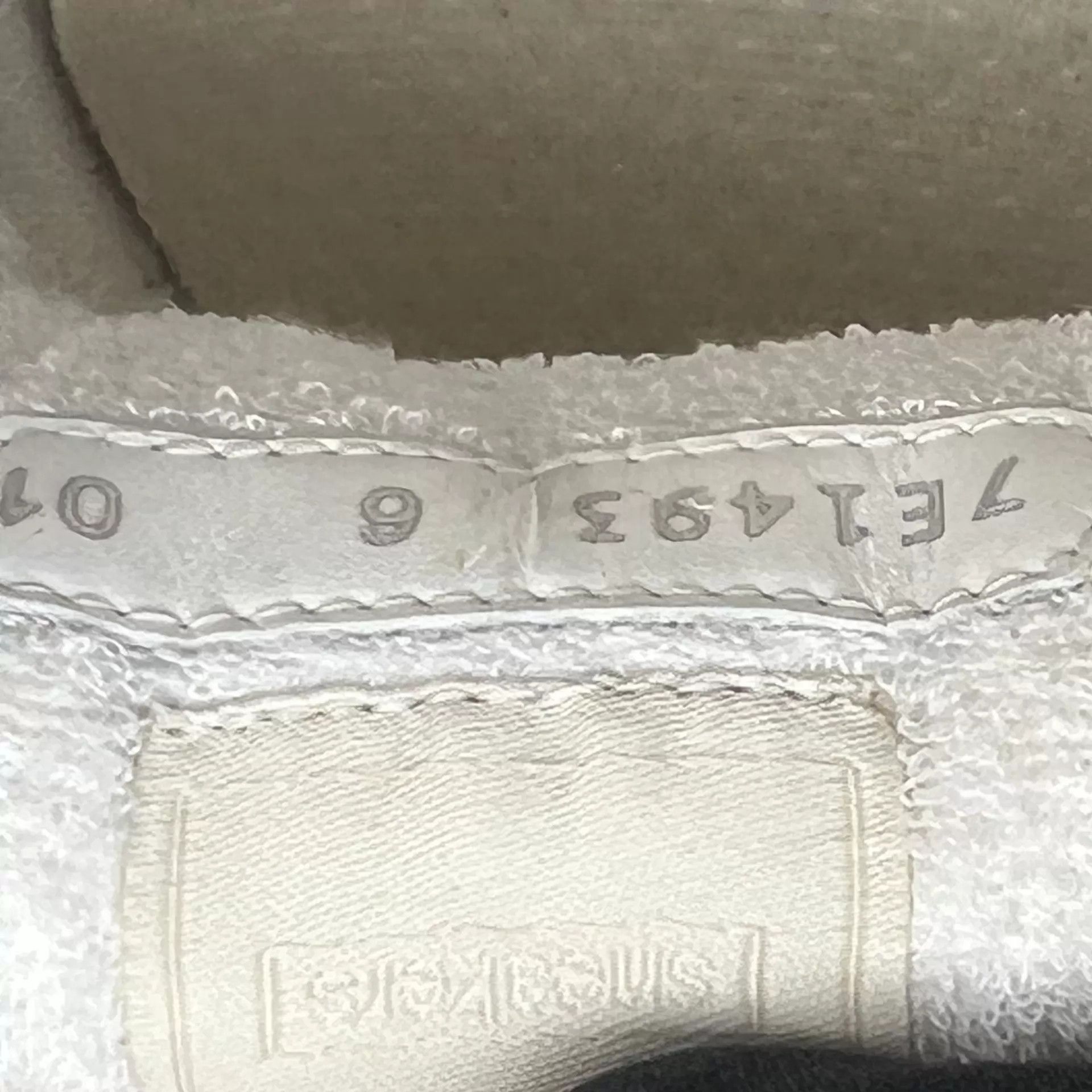 Fendi Fendi Match White & Gray Size 6 (40) Size US 7 / EU 40 - 7 Thumbnail