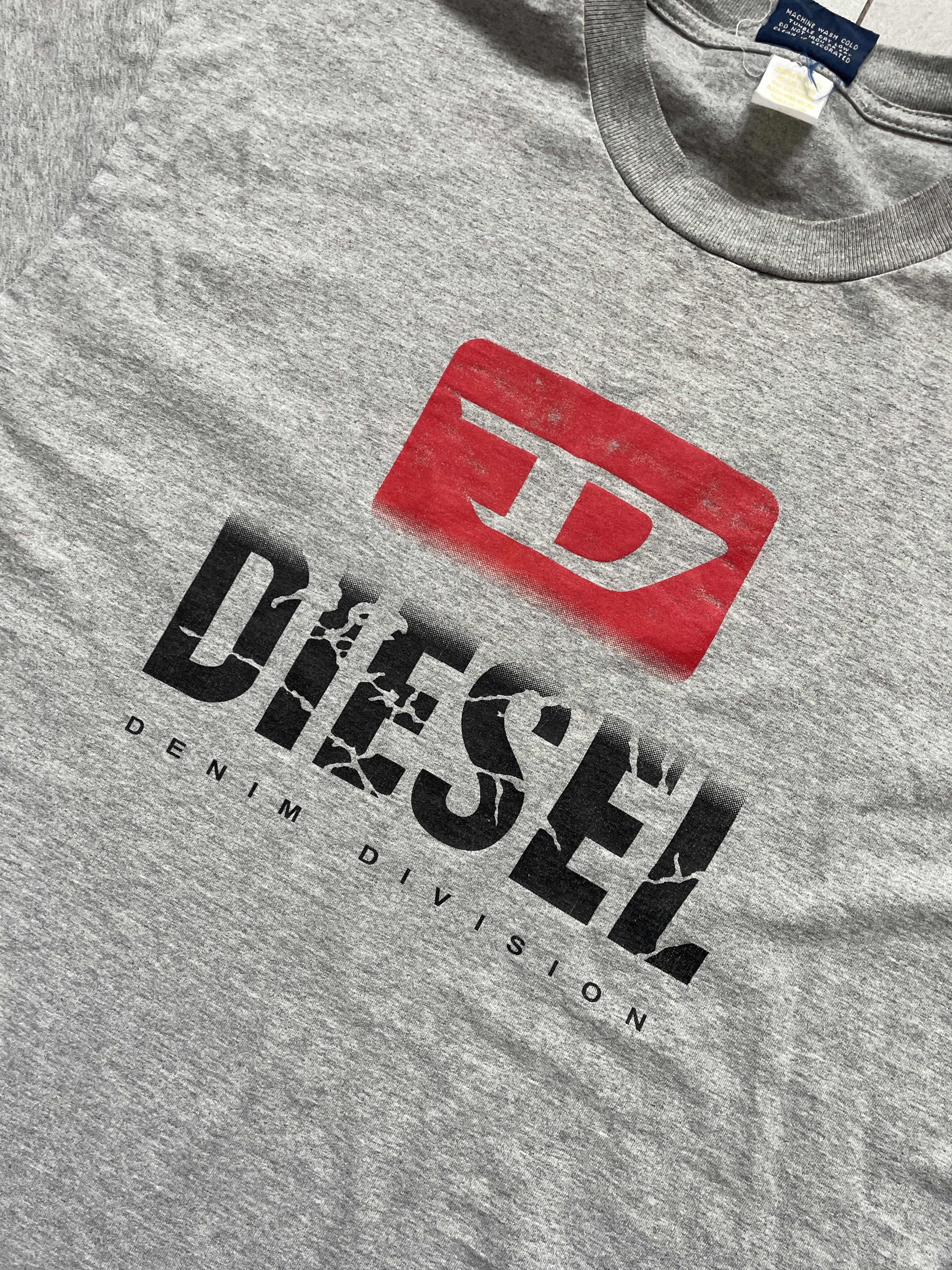 Diesel Y2K DIESEL VINTAGE GRAY LOGO TSHIRT Size US XL / EU 56 / 4 - 2 Thumbnail