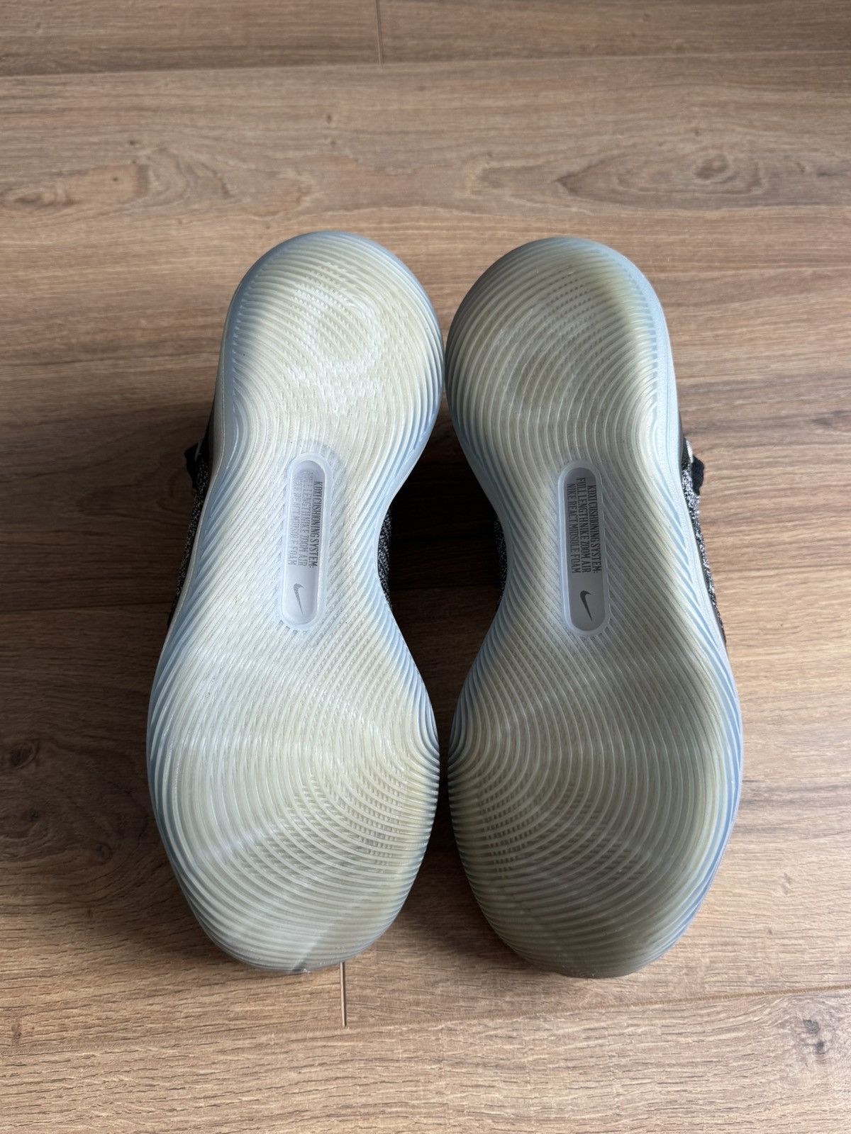 Nike Nike KD 11 Still KD Size US 10.5 / EU 43-44 - 6 Thumbnail