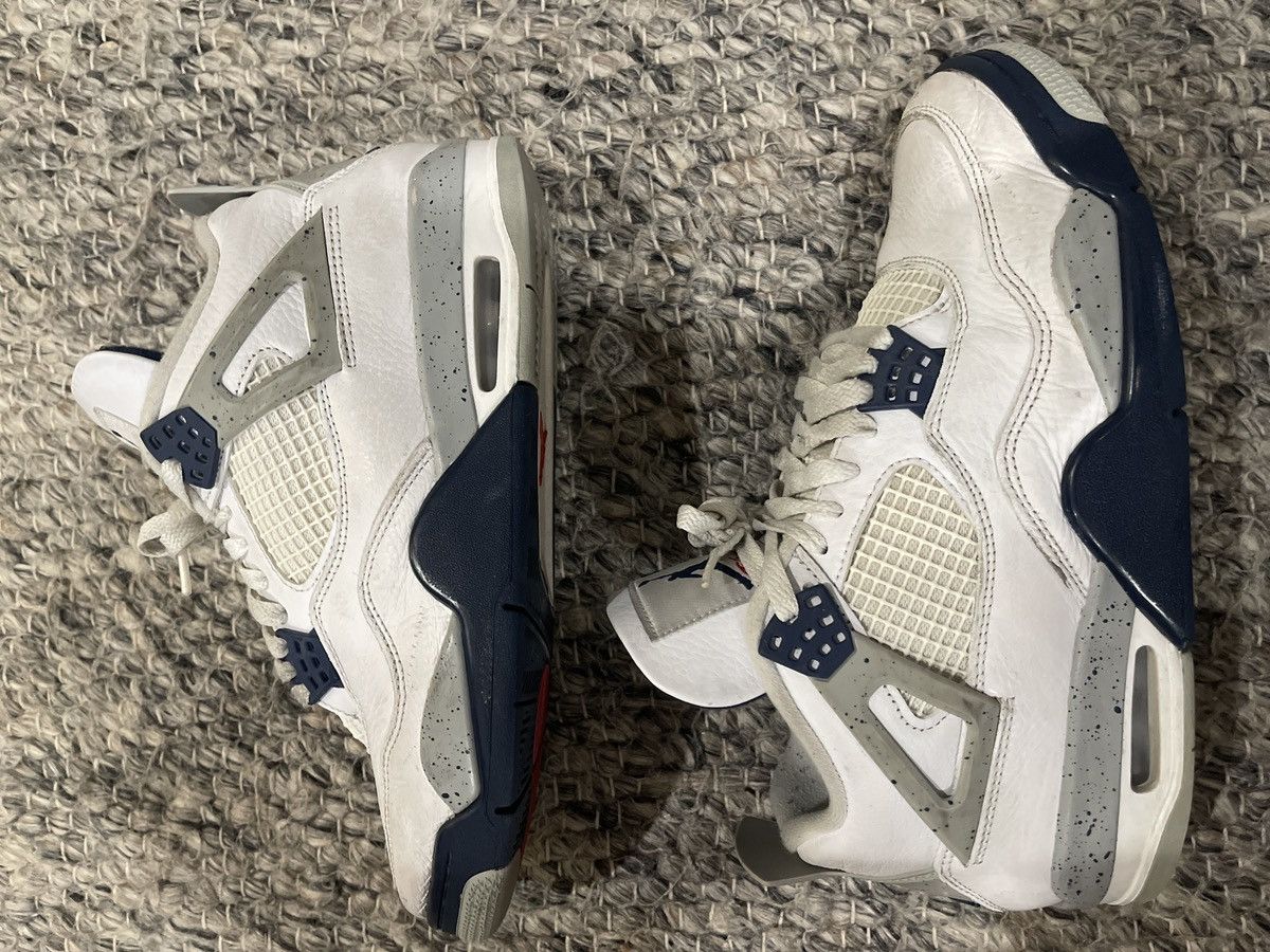 Jordan Brand × Nike Air Jordan 4 Retro Midnight Navy Size US 9.5 / EU 42-43 - 1 Thumbnail